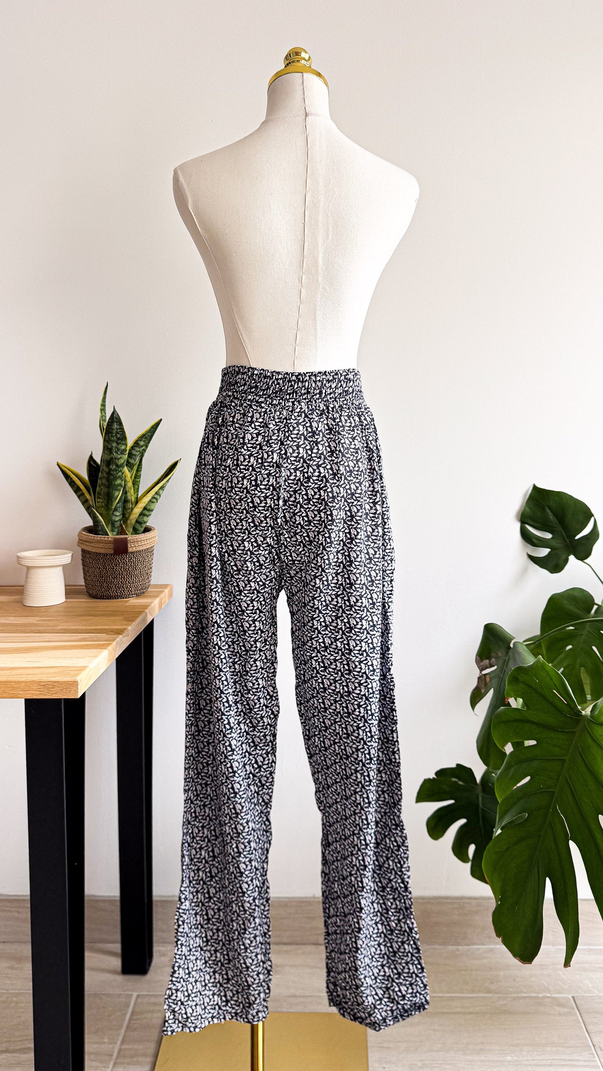 Pantalon fluide noir blanc imprimé femme taille unique