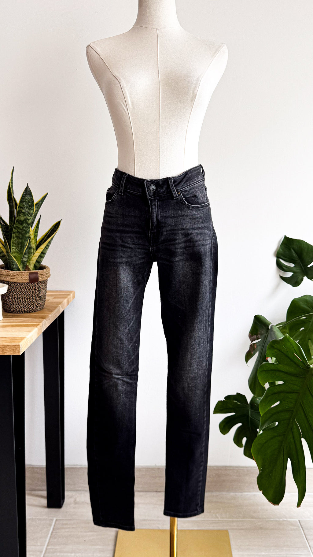 Jean noir délavé skinny Olivia 36 - Mango