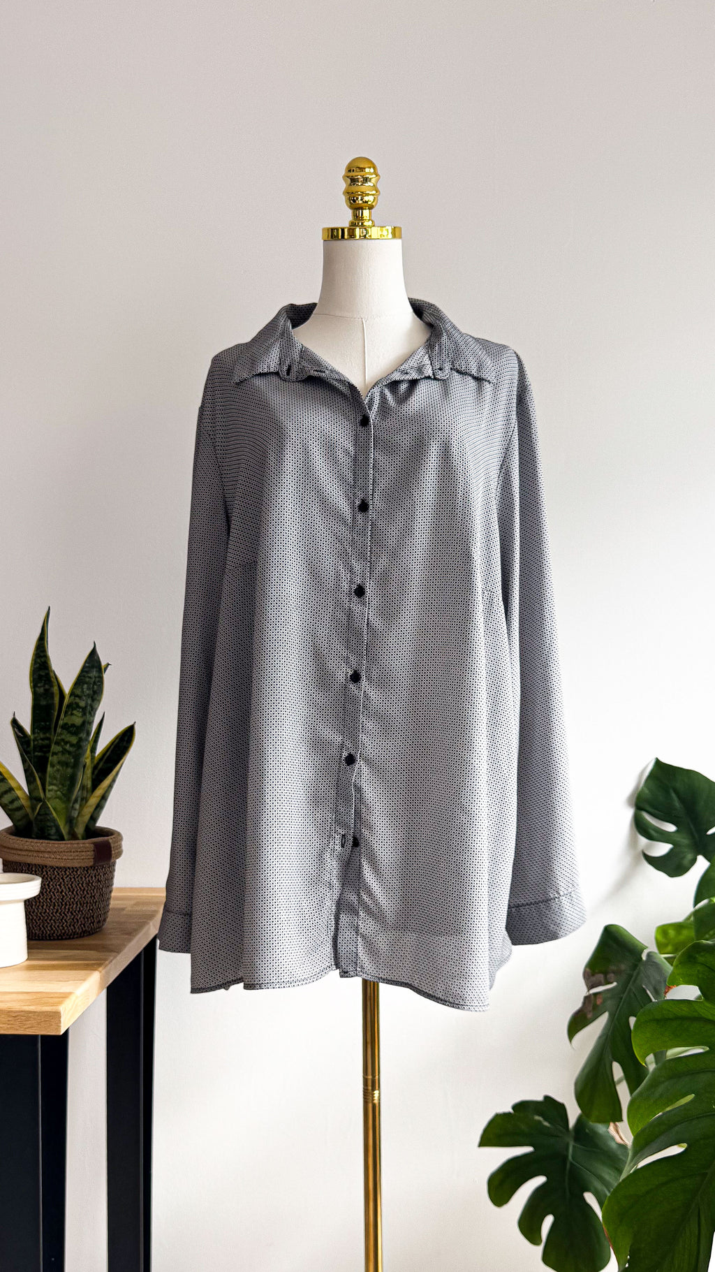 Blouse noire et blanche Modavista imprimé graphique manches longues taille XL fluide