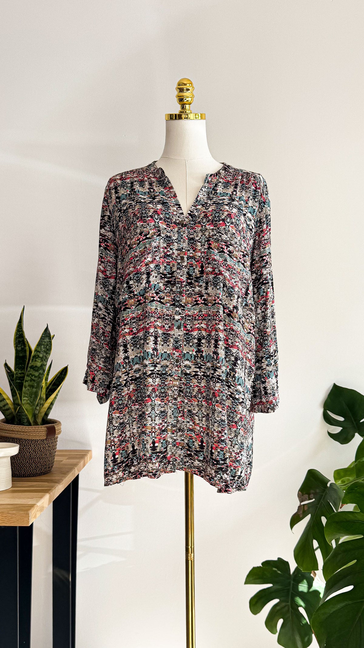 Blouse fluide imprimé multicolore manches longues grande taille 48/50