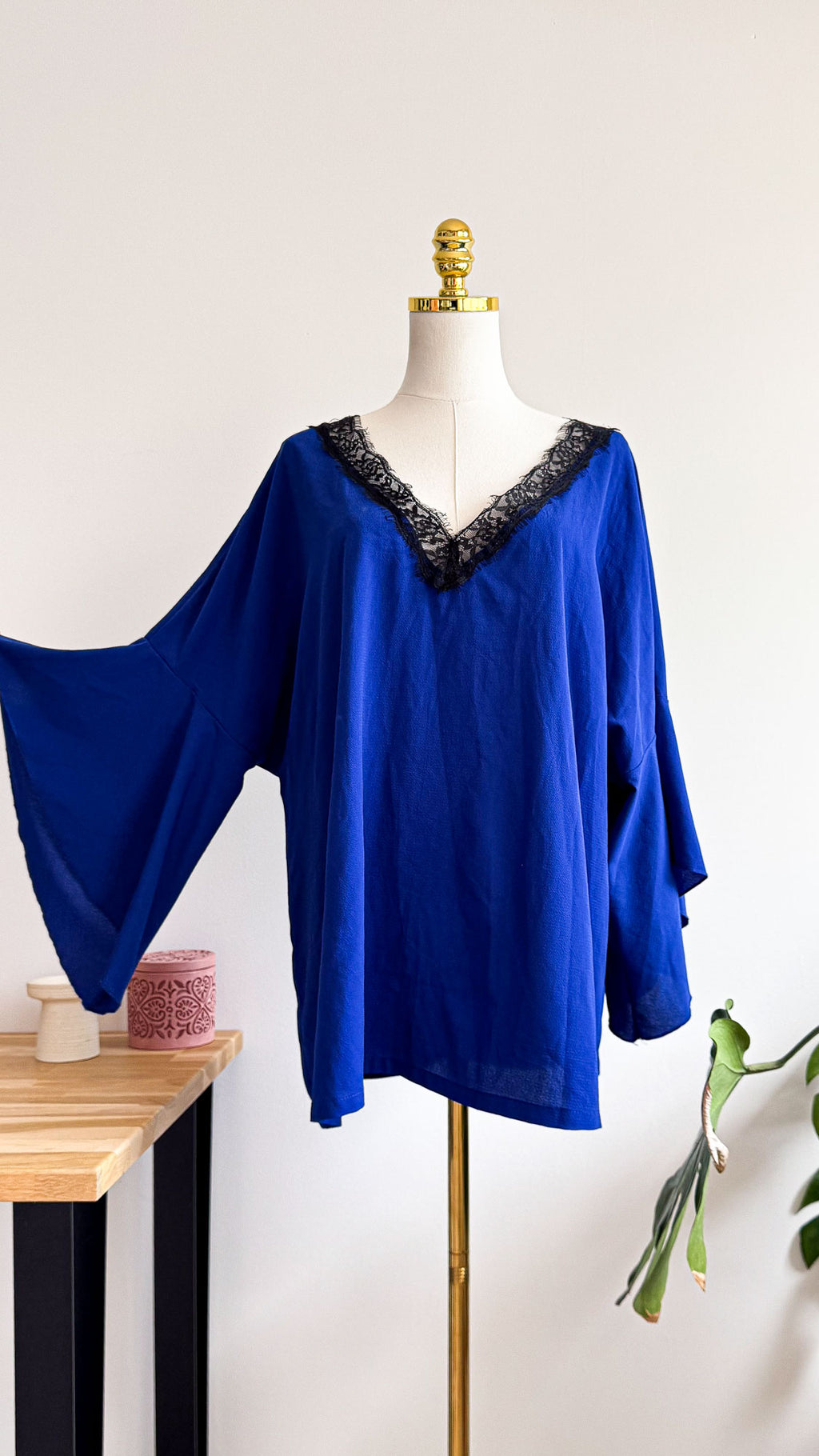 Blouse Shein bleu électrique dentelle grande taille 3XL