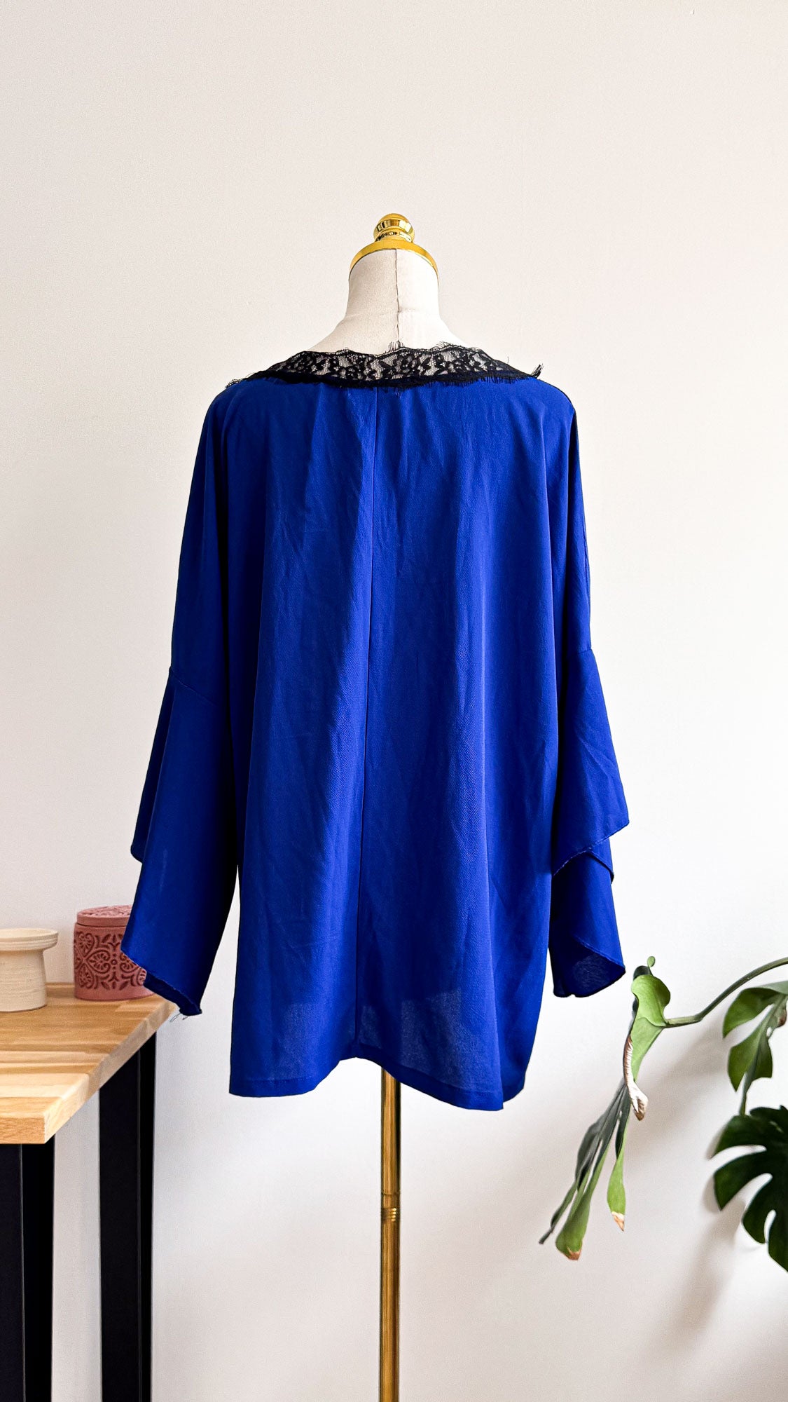 Blouse Shein bleu électrique dentelle grande taille 3XL