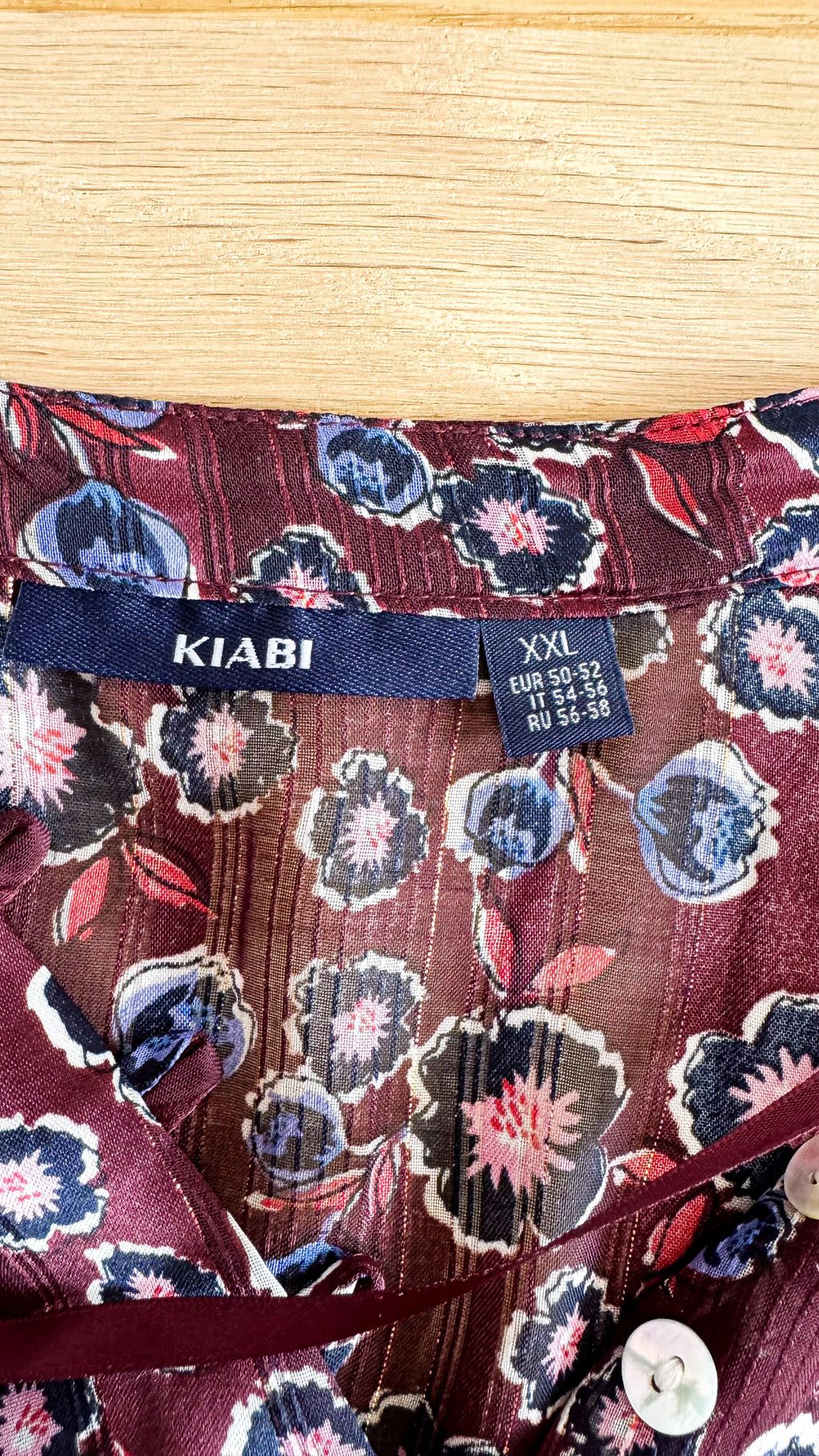 Blouse Kiabi bordeaux fleurie grande taille 50/52