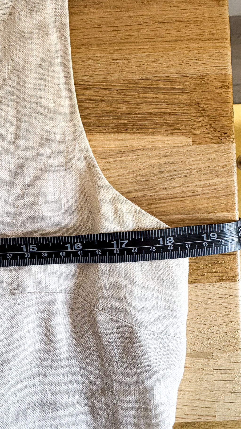 Robe lin perles bois col V 40 - Burton of London