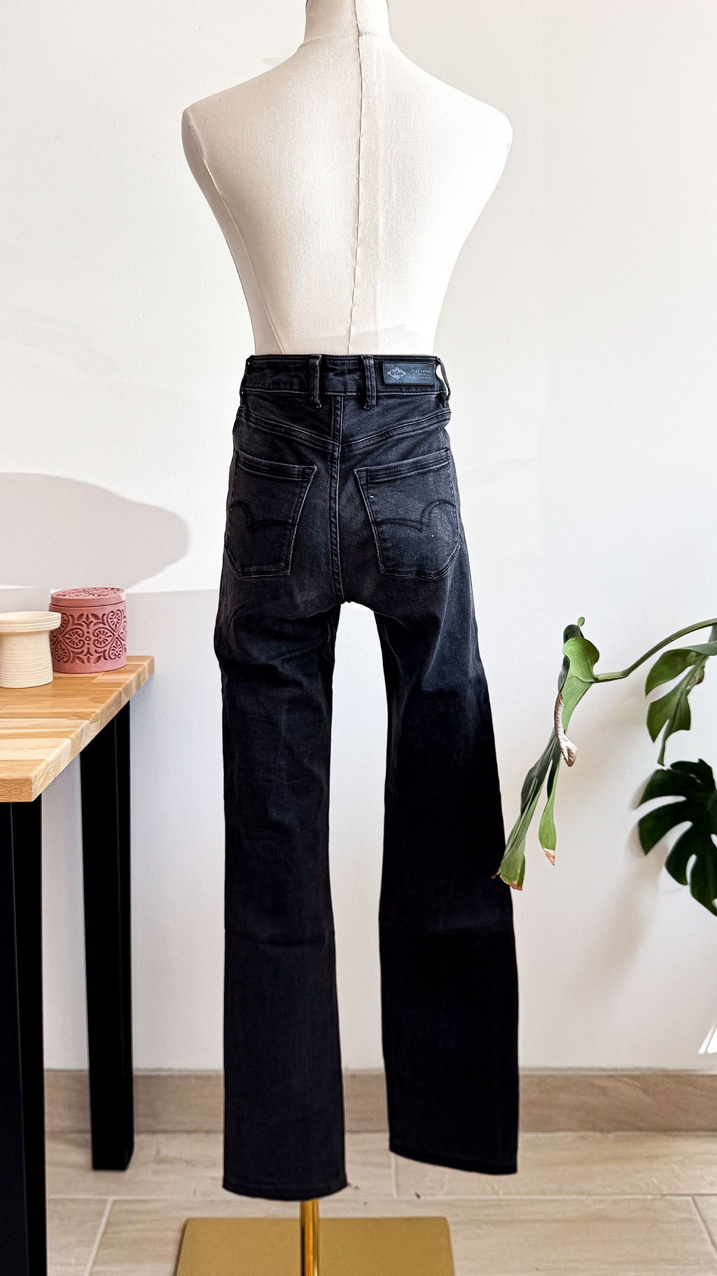 Jean noir large taille haute W24 (FR 34) - Lee Cooper