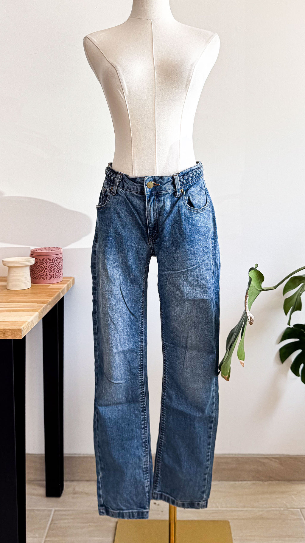 Jean bleu ceinture tressée 28 (~38) - Adoré Paris