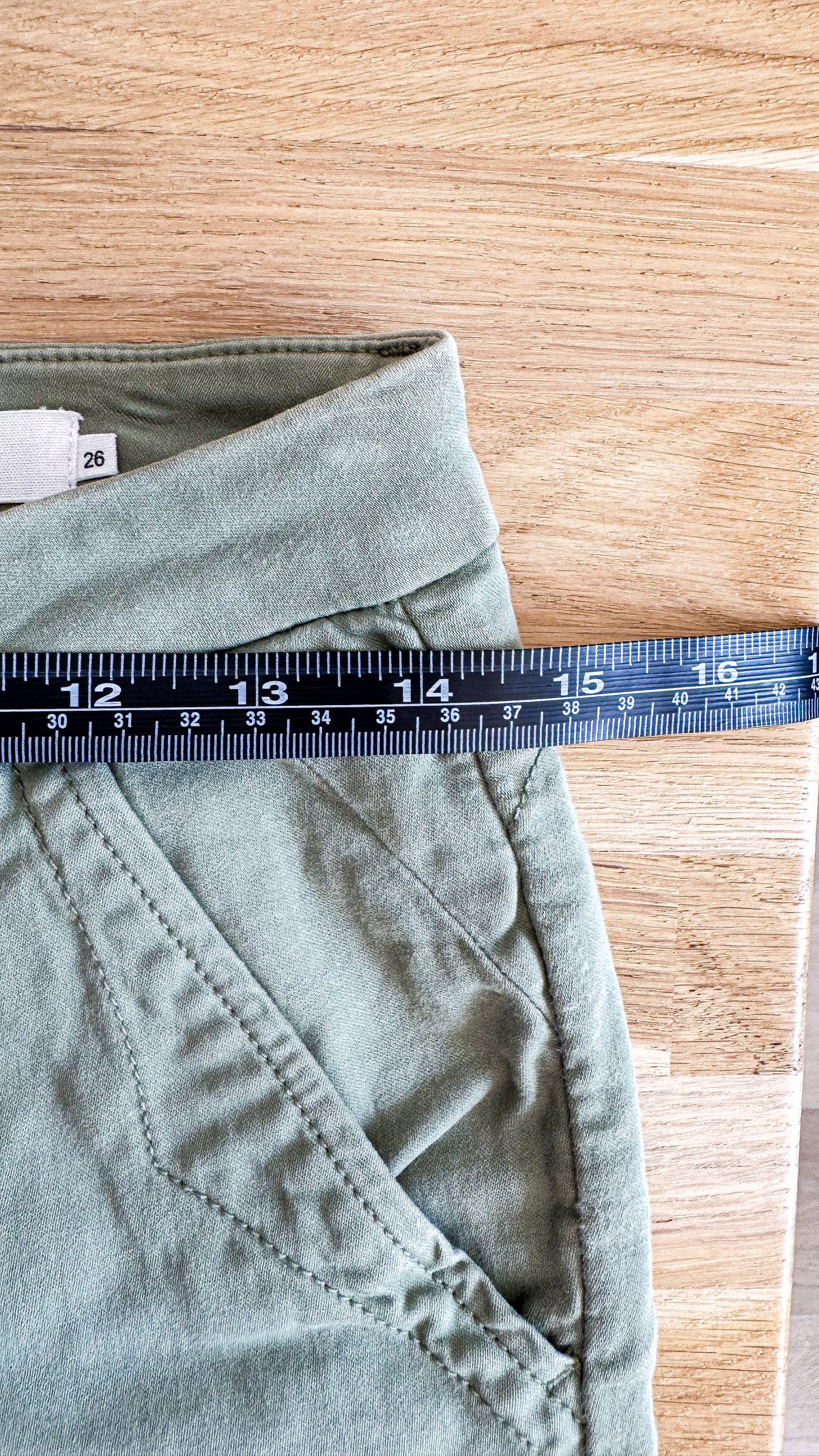 Chino vert sauge coupe droite 26 (36) - Reiko