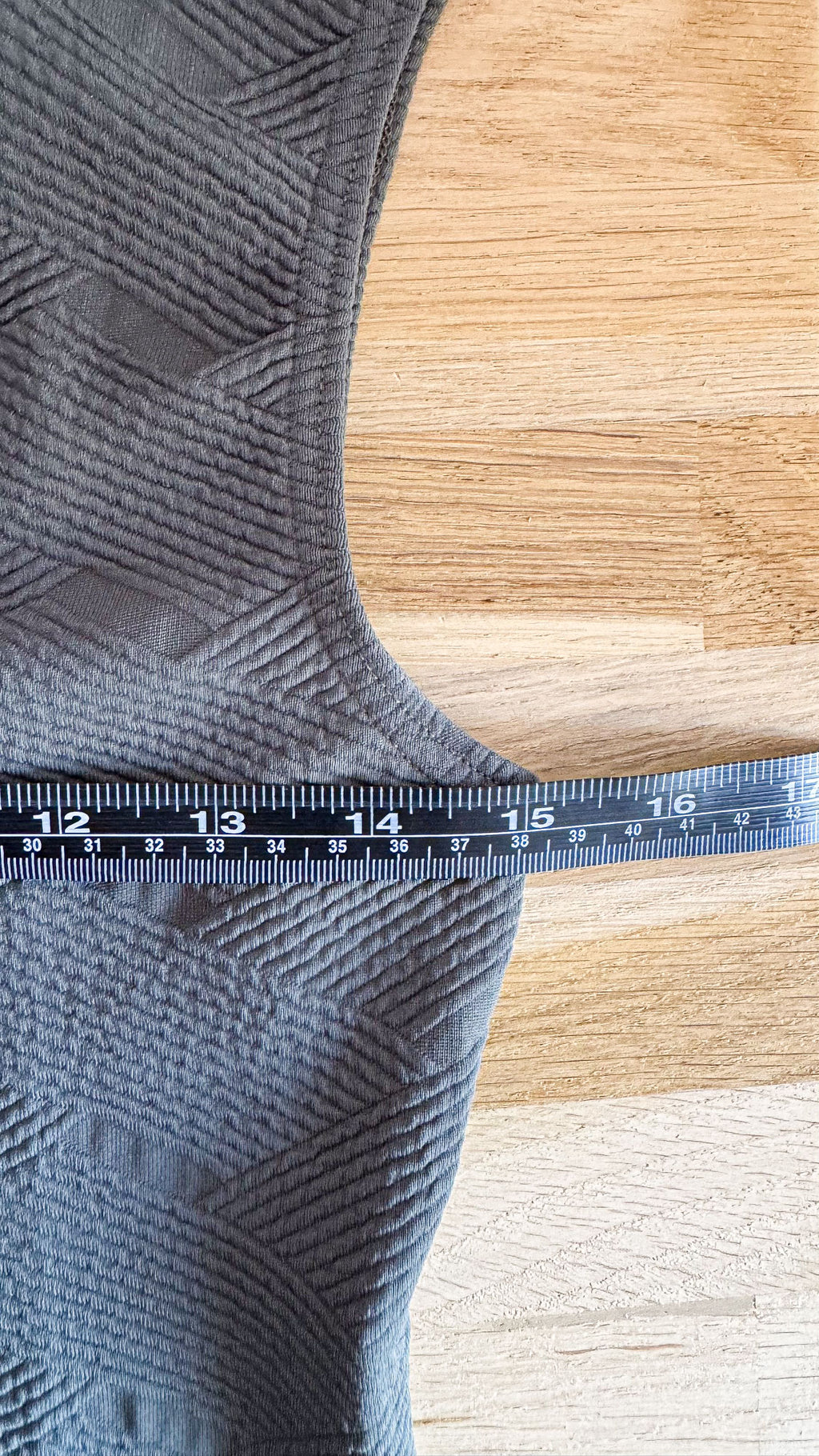 Robe évasée texturée col V T2 - Paradox