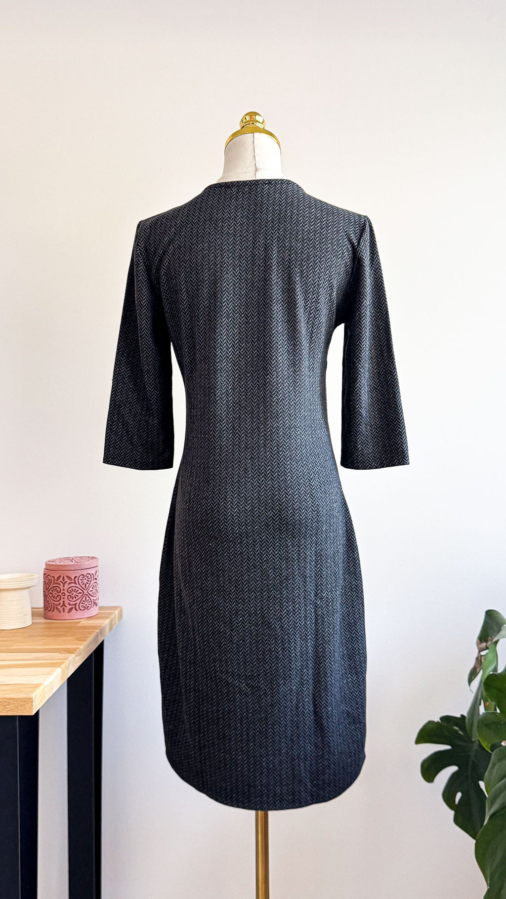 Robe chevron col cuir poches L - Moka's Paris