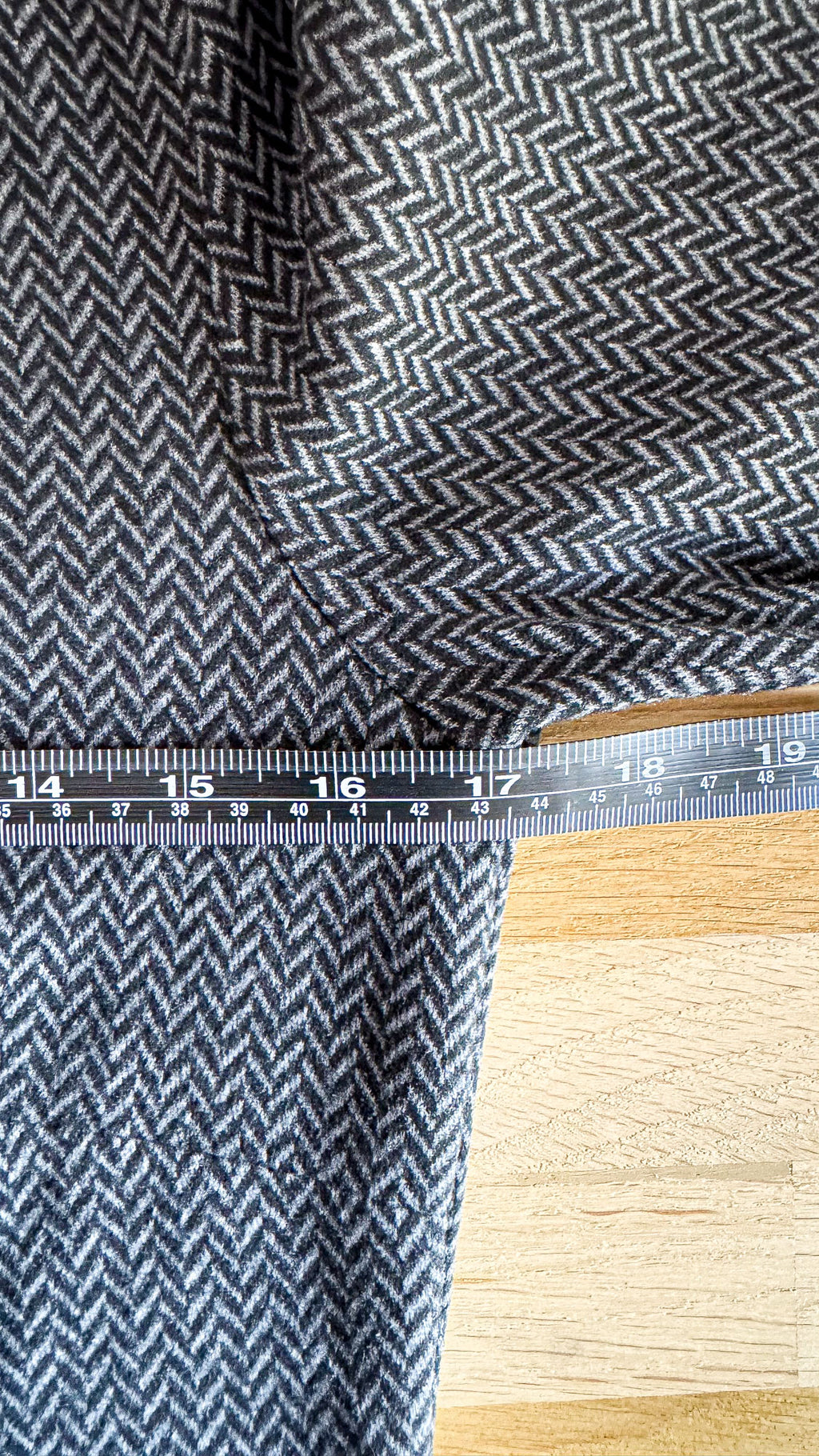 Robe chevron col cuir poches L - Moka's Paris