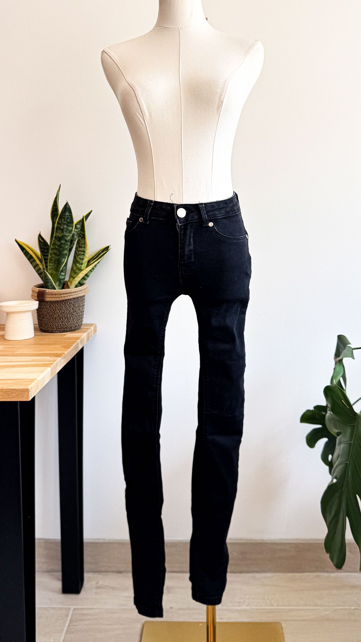 Jean skinny push up noir W24 (34) - FB Sister