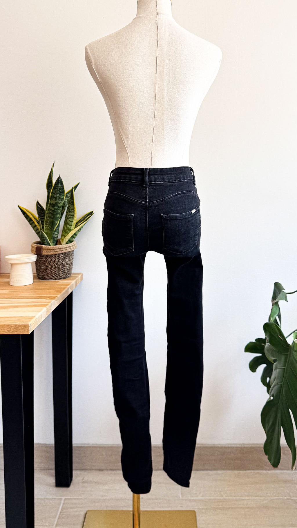 Jean skinny push up noir W24 (34) - FB Sister