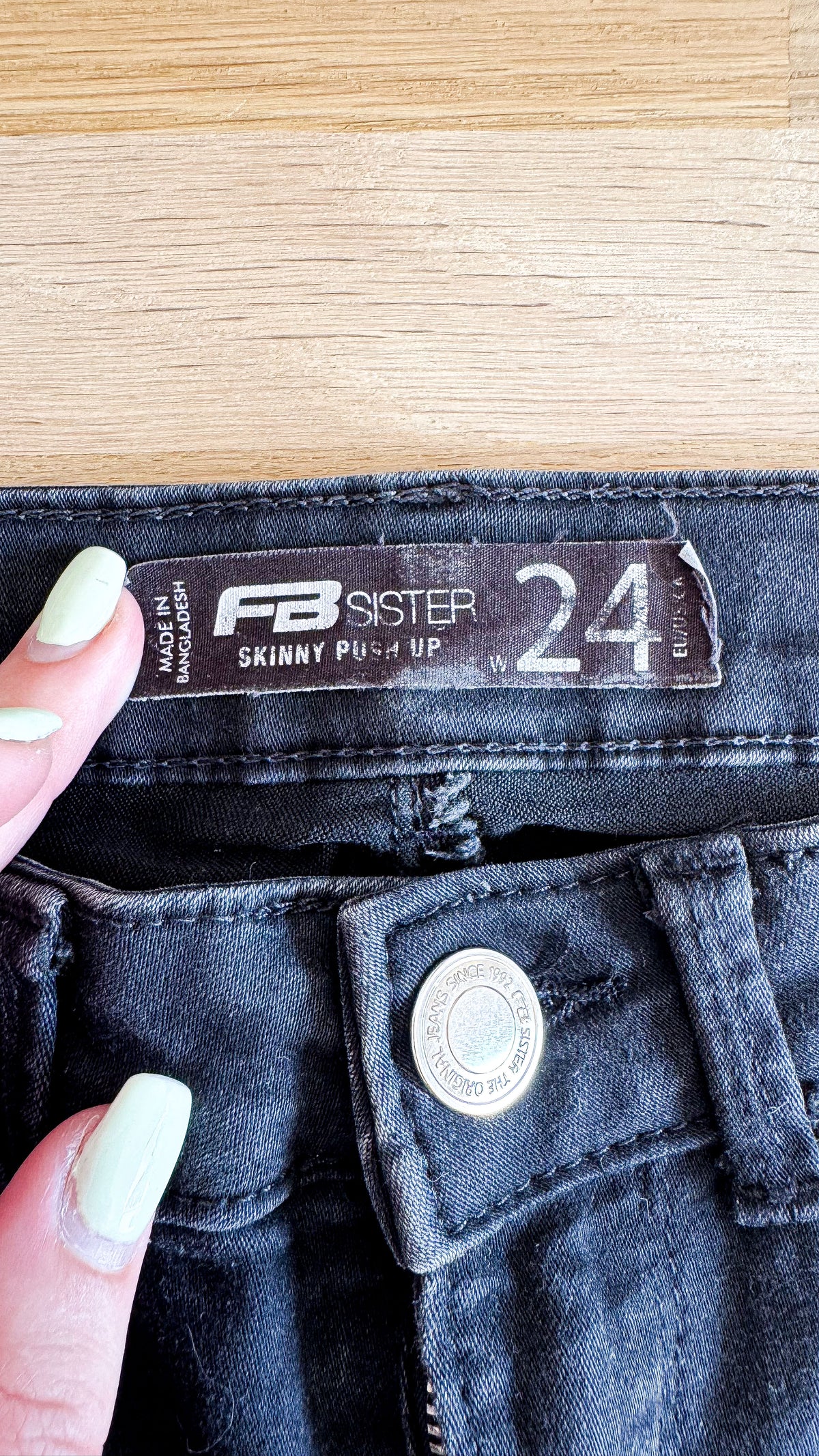 Jean skinny push up noir W24 (34) - FB Sister