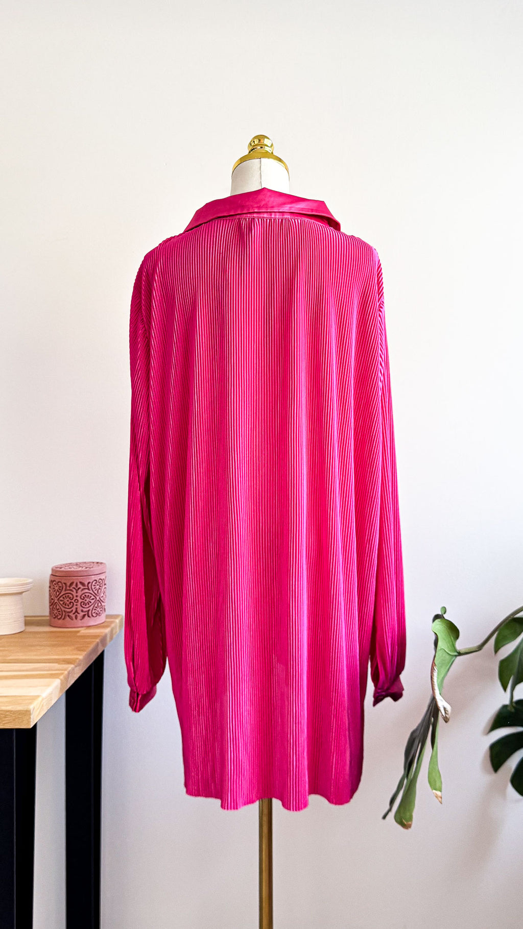 Chemise Only Carmakoma fuchsia 42/44 plissée neuve