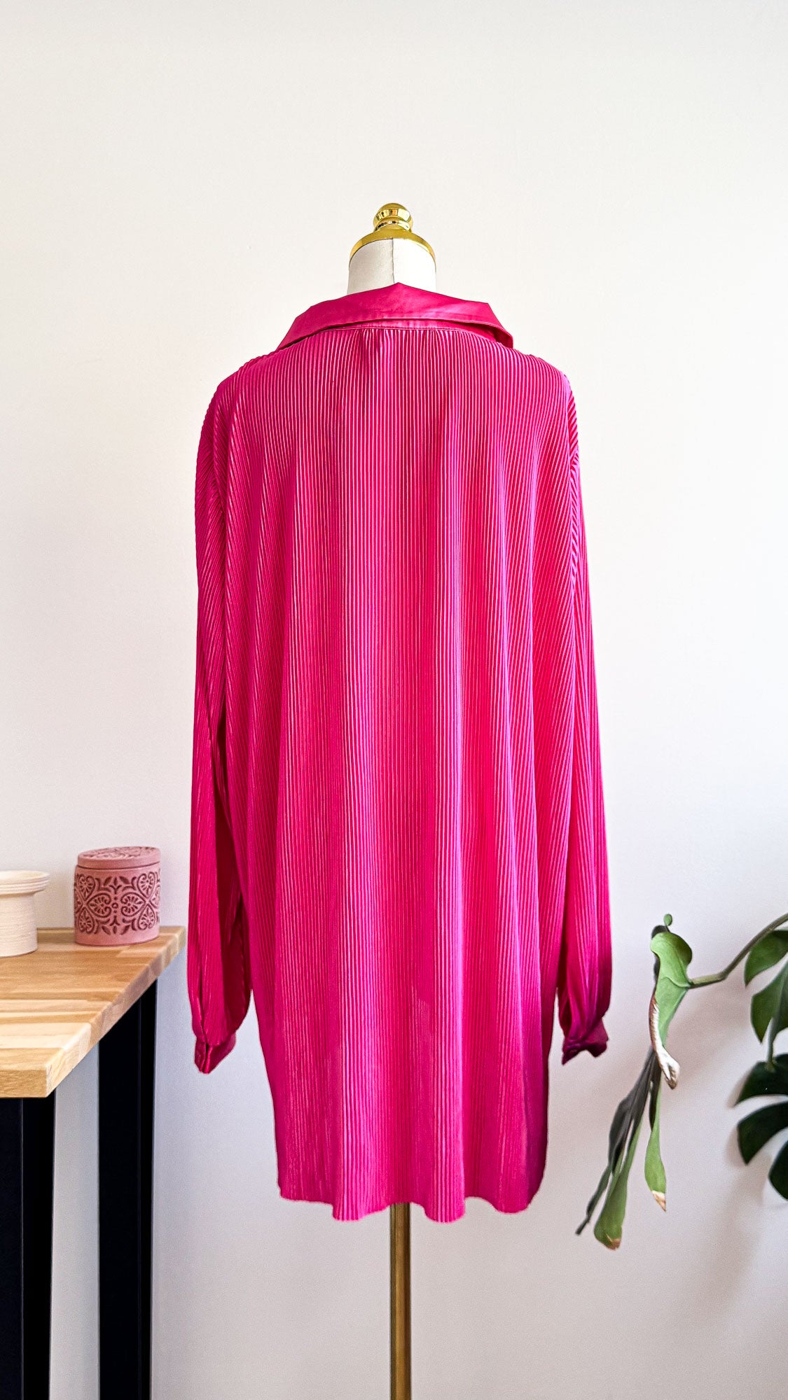 Chemise Only Carmakoma fuchsia 42/44 plissée neuve