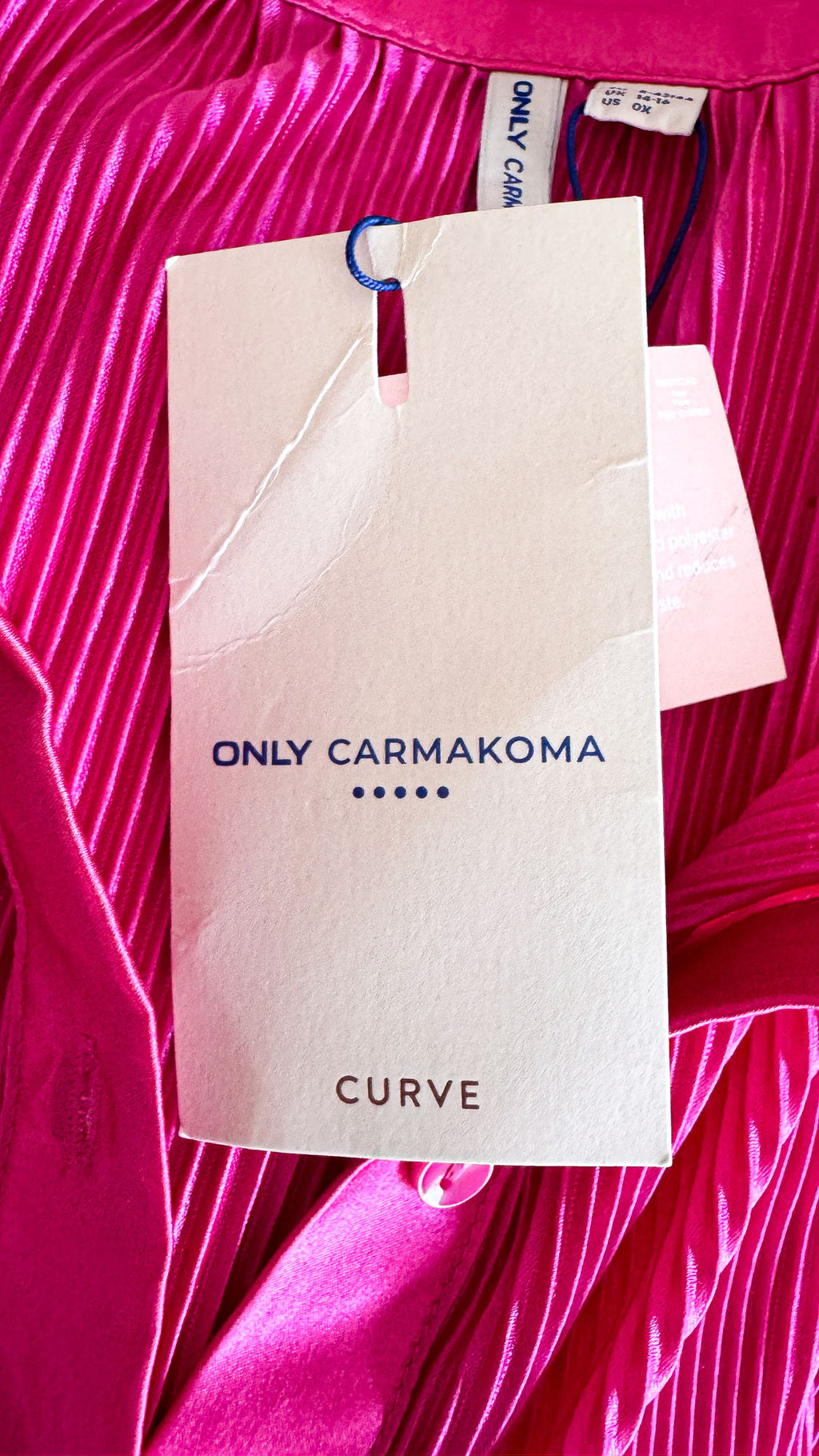Chemise Only Carmakoma fuchsia 42/44 plissée neuve
