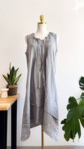 Robe grise lin col fronce asymétrique L