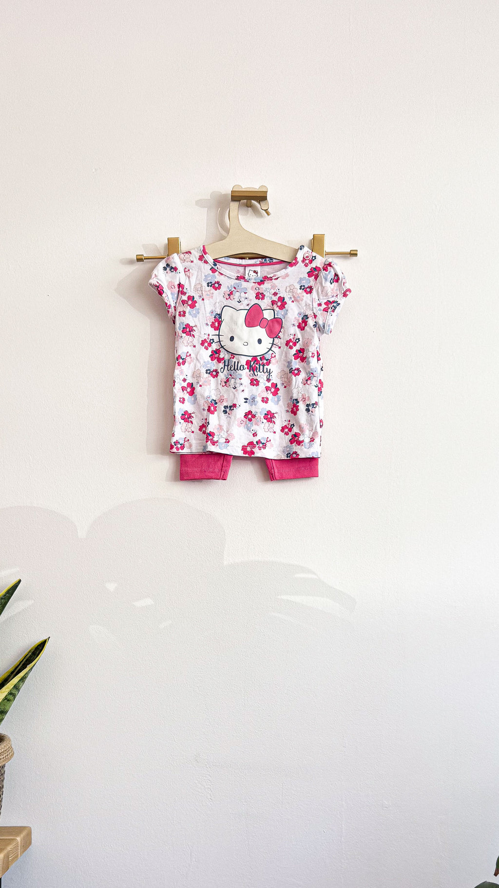 Ensemble Hello Kitty bébé fille 6 mois t-shirt legging C&A rose
