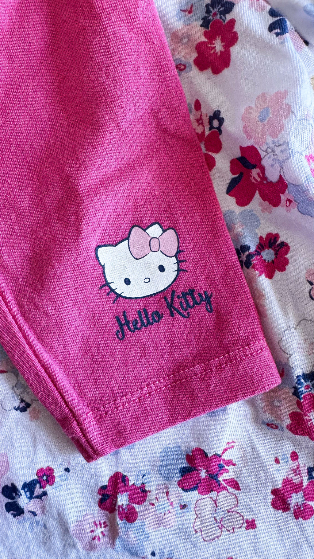 Ensemble Hello Kitty bébé fille 6 mois t-shirt legging C&A rose