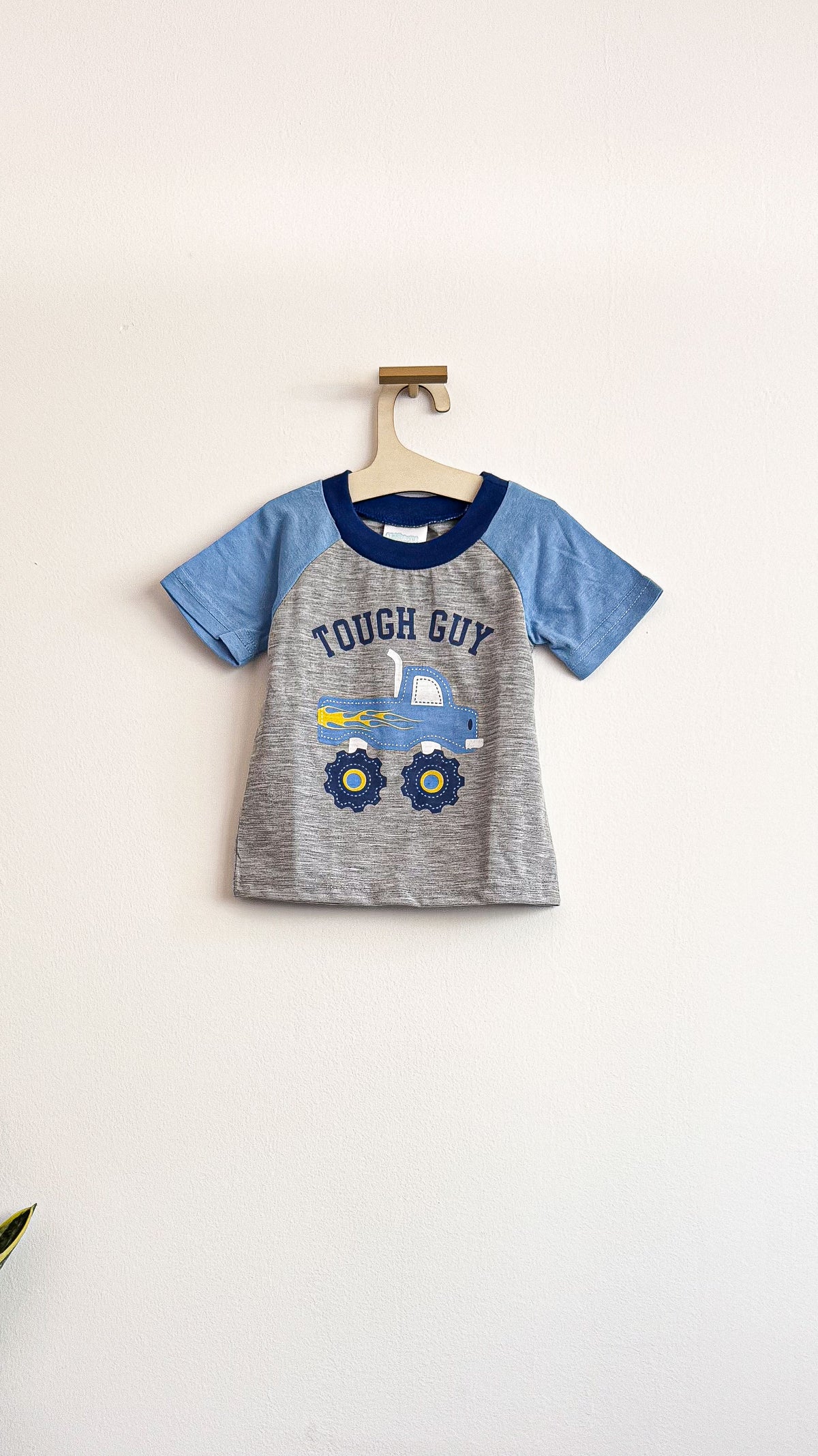 T-shirt "Tough Guy" camion imprimé 3/6 mois - Cuddlesome