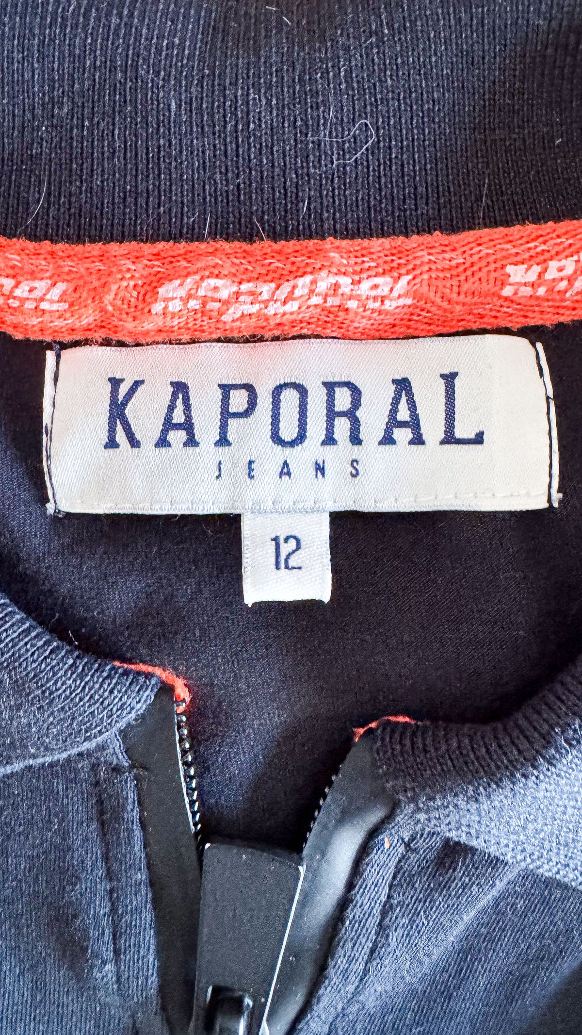 Polo ML noir zip liseré rouge logo 12 ans - Kaporal