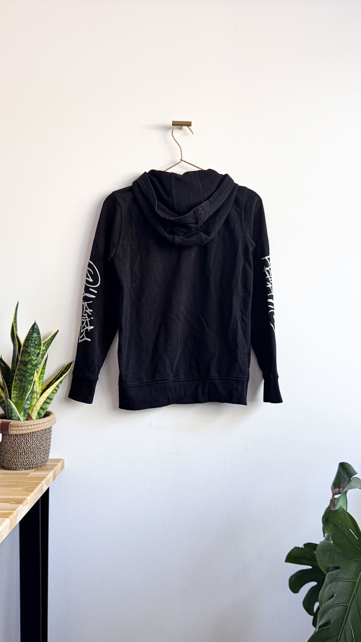 Sweat zippé capuche noir graffiti 12 ans - O'Neill