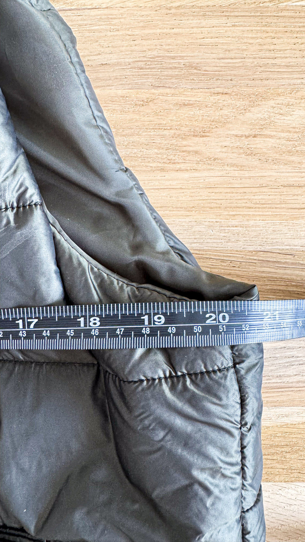 Doudoune sans manches kaki Made in Italy matelassée taille L neuve