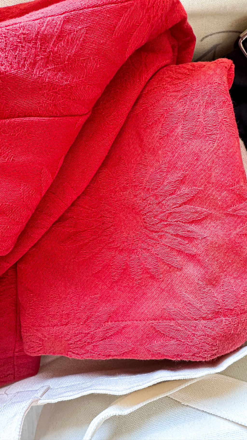 Veste manteau Desigual rouge jacquard boutonnée taille 40