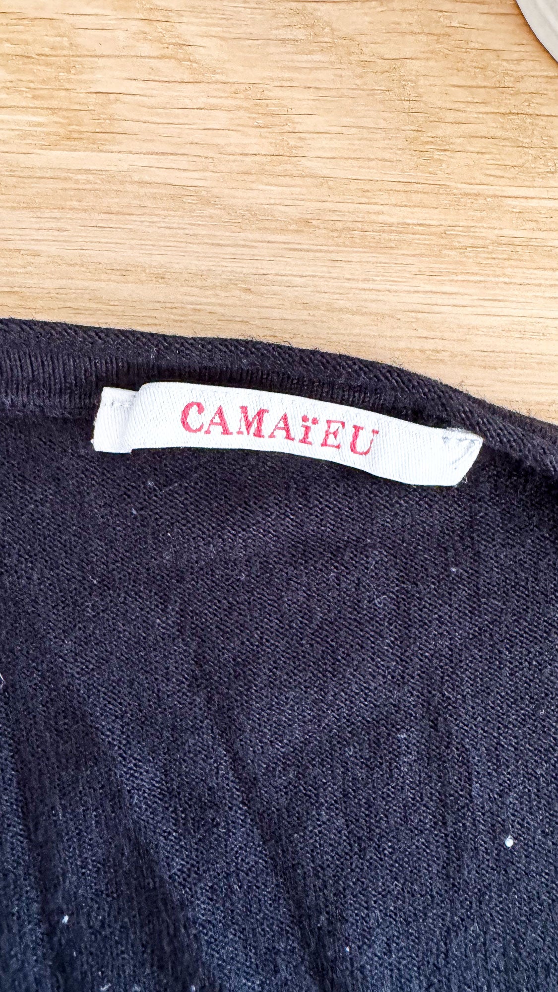Gilet Camaïeu femme noir boutonné maille fine