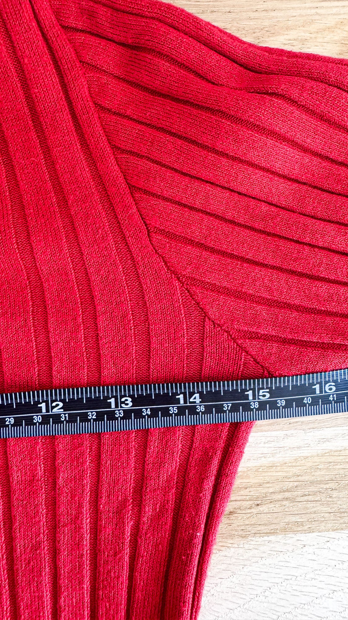 Pull Jennyfer femme M rouge côtelé laçage col V
