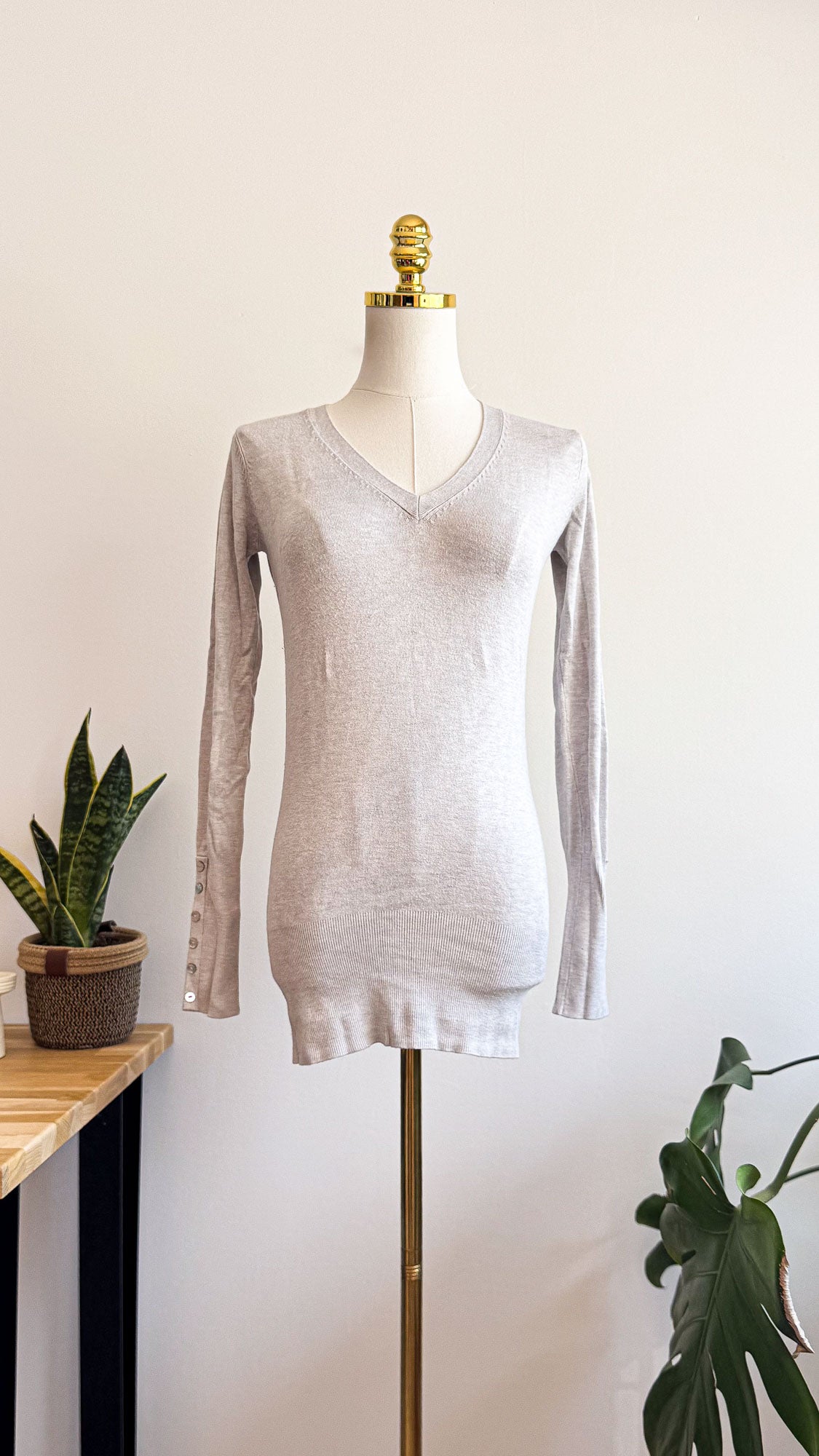 Pull Zara femme S gris fin col V  boutons manche