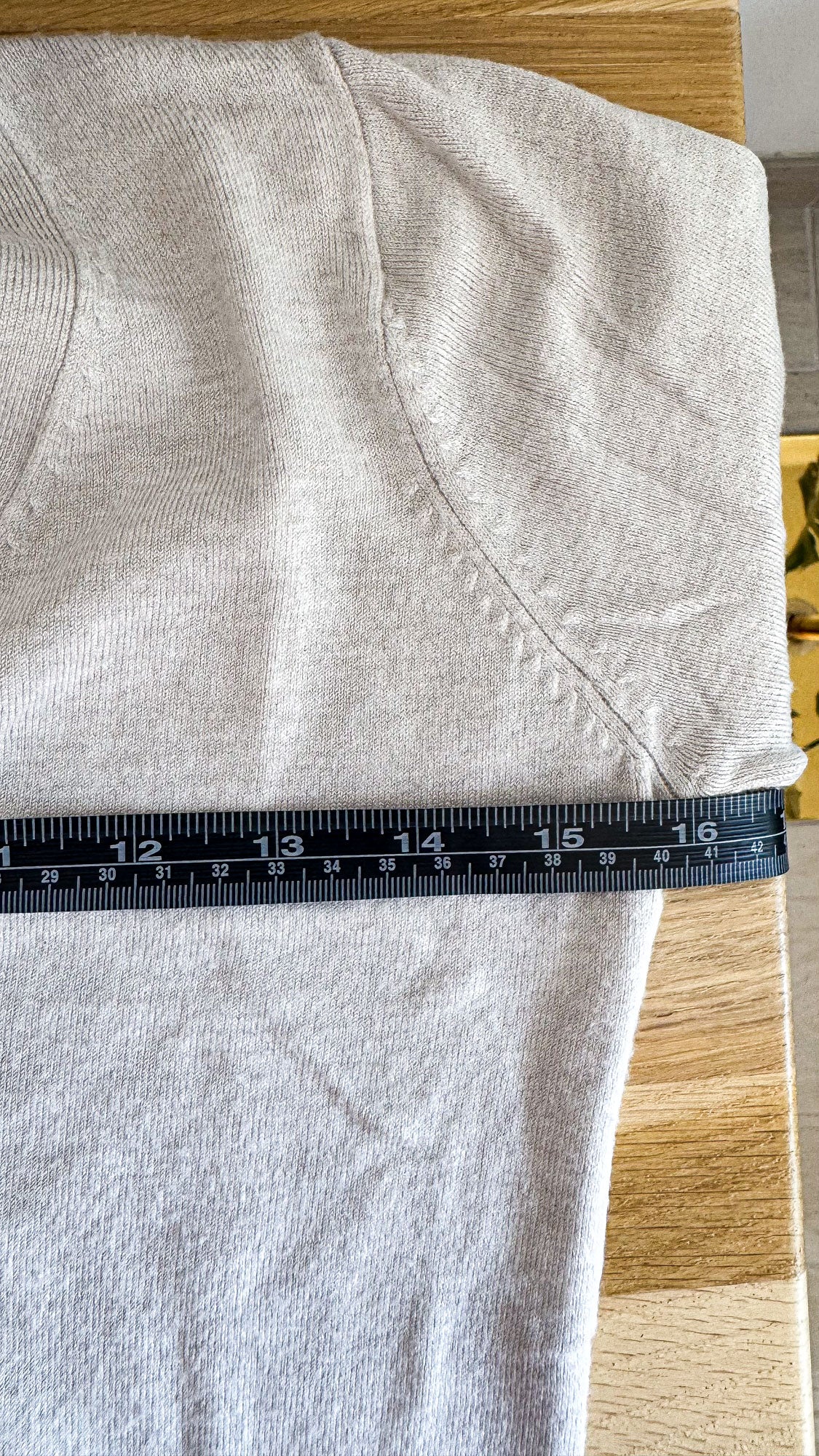 Pull Zara femme S gris fin col V  boutons manche