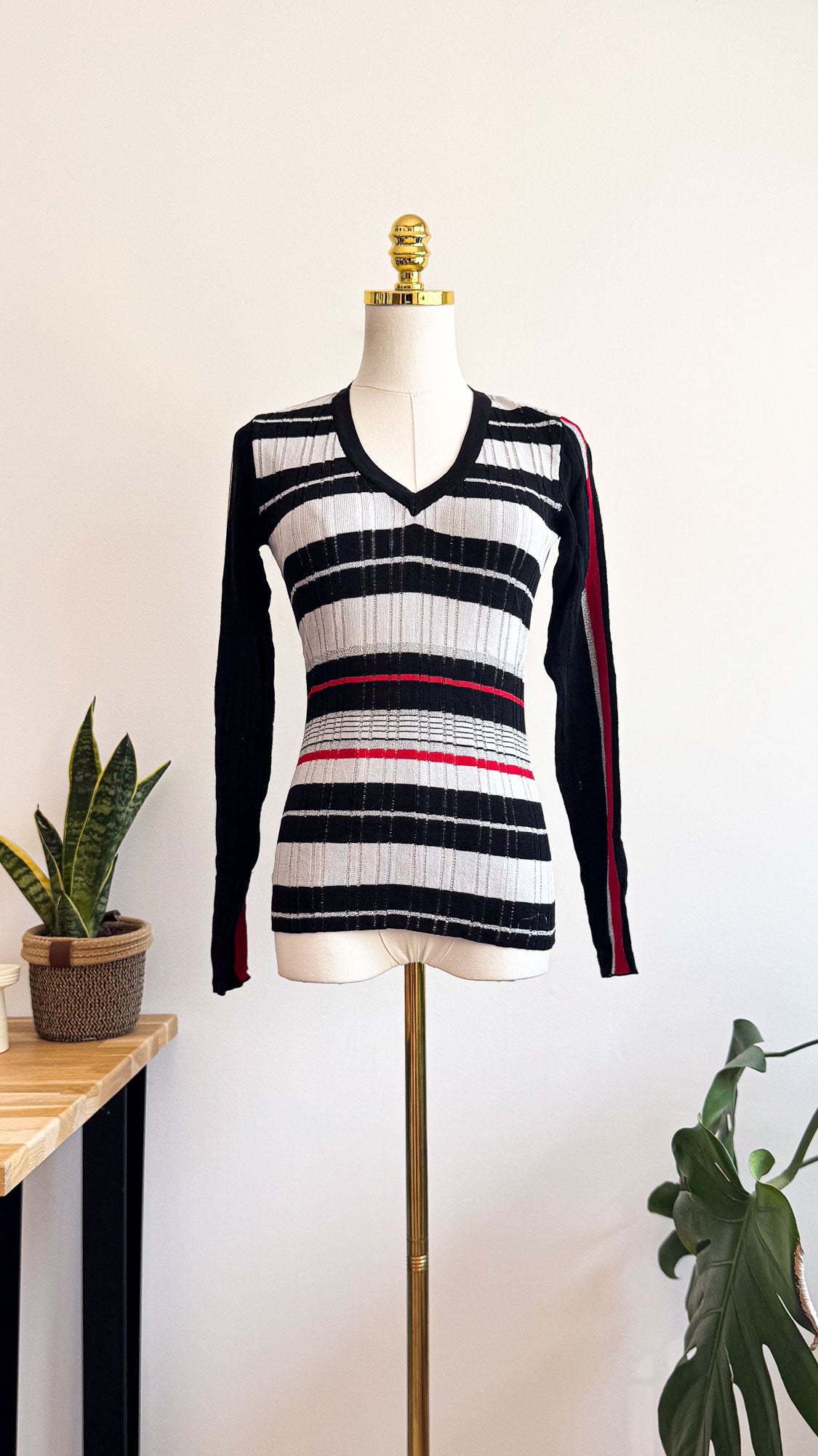 Pull Morgan de Toi rayures argent rouge col V Y2K vintage