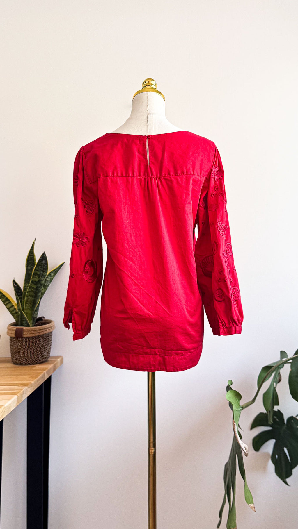 Blouse Lamorena rouge L/42 broderie fleurs manches