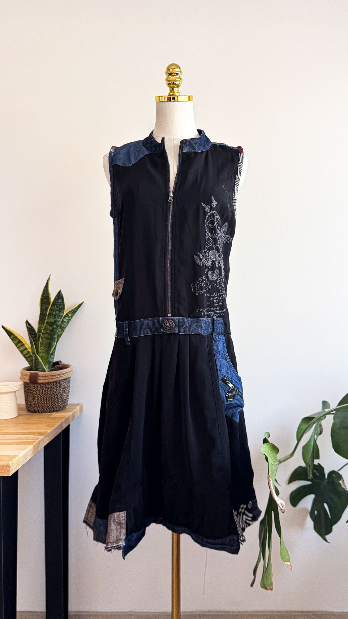 Robe patchwork jean brodée zippée 40 - Desigual