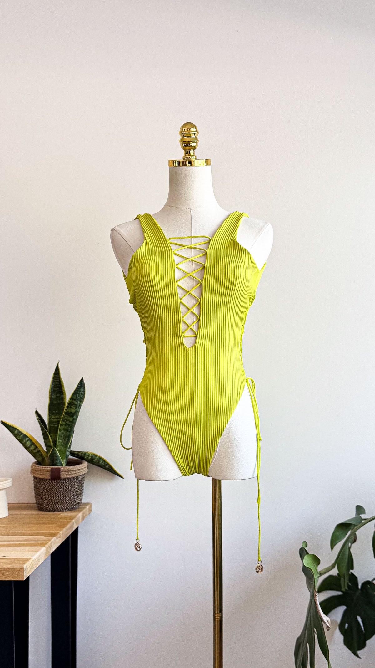 Maillot 1 pièce laçage échancré M - Luli Fama
