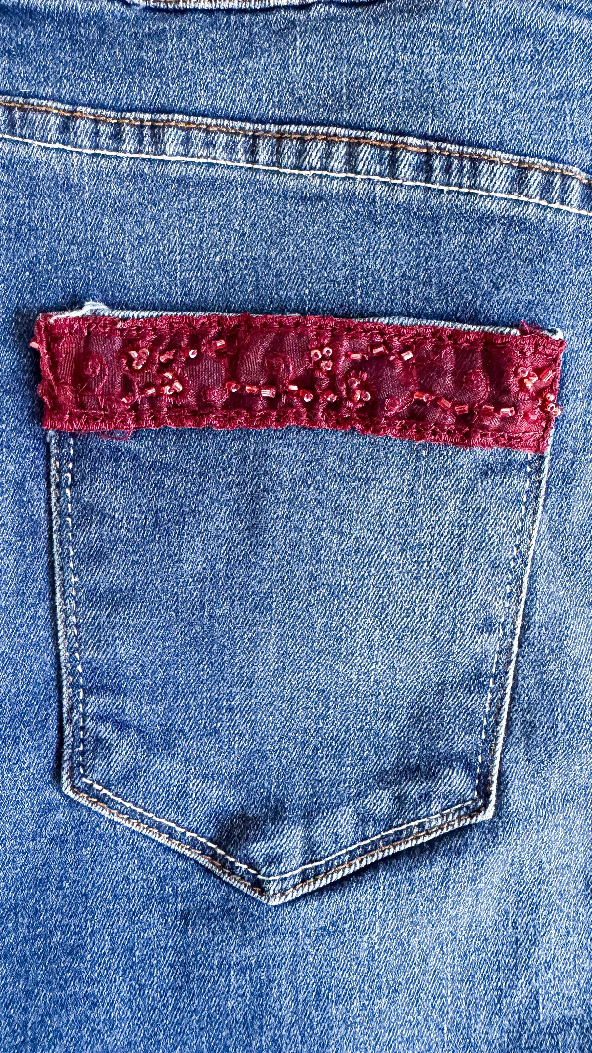 Jupe jean sequins bordeaux brodée dorée 40 - Desigual