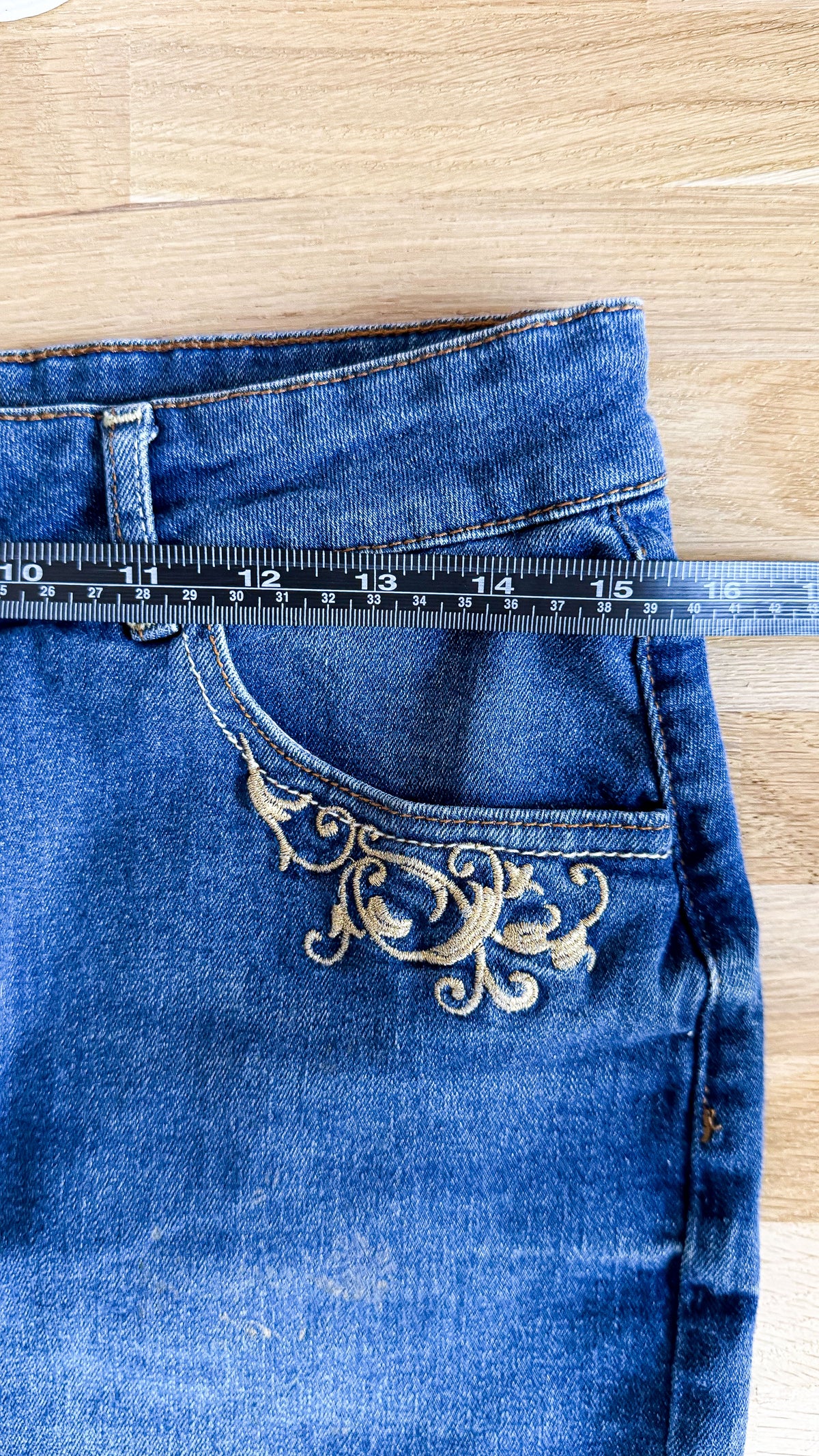 Jupe jean sequins bordeaux brodée dorée 40 - Desigual