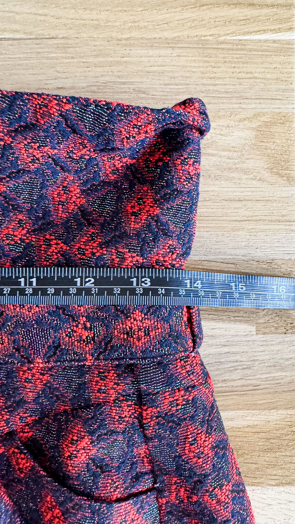 Jupe jacquard rouge/noir taille haute boucle 34 - Morgan