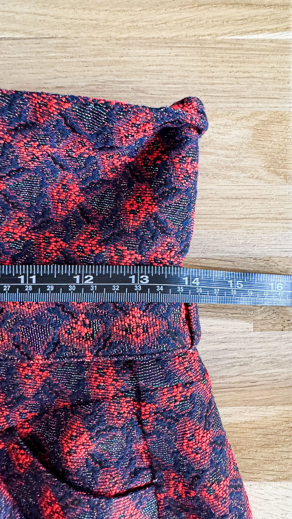Jupe jacquard rouge/noir taille haute boucle 34 - Morgan