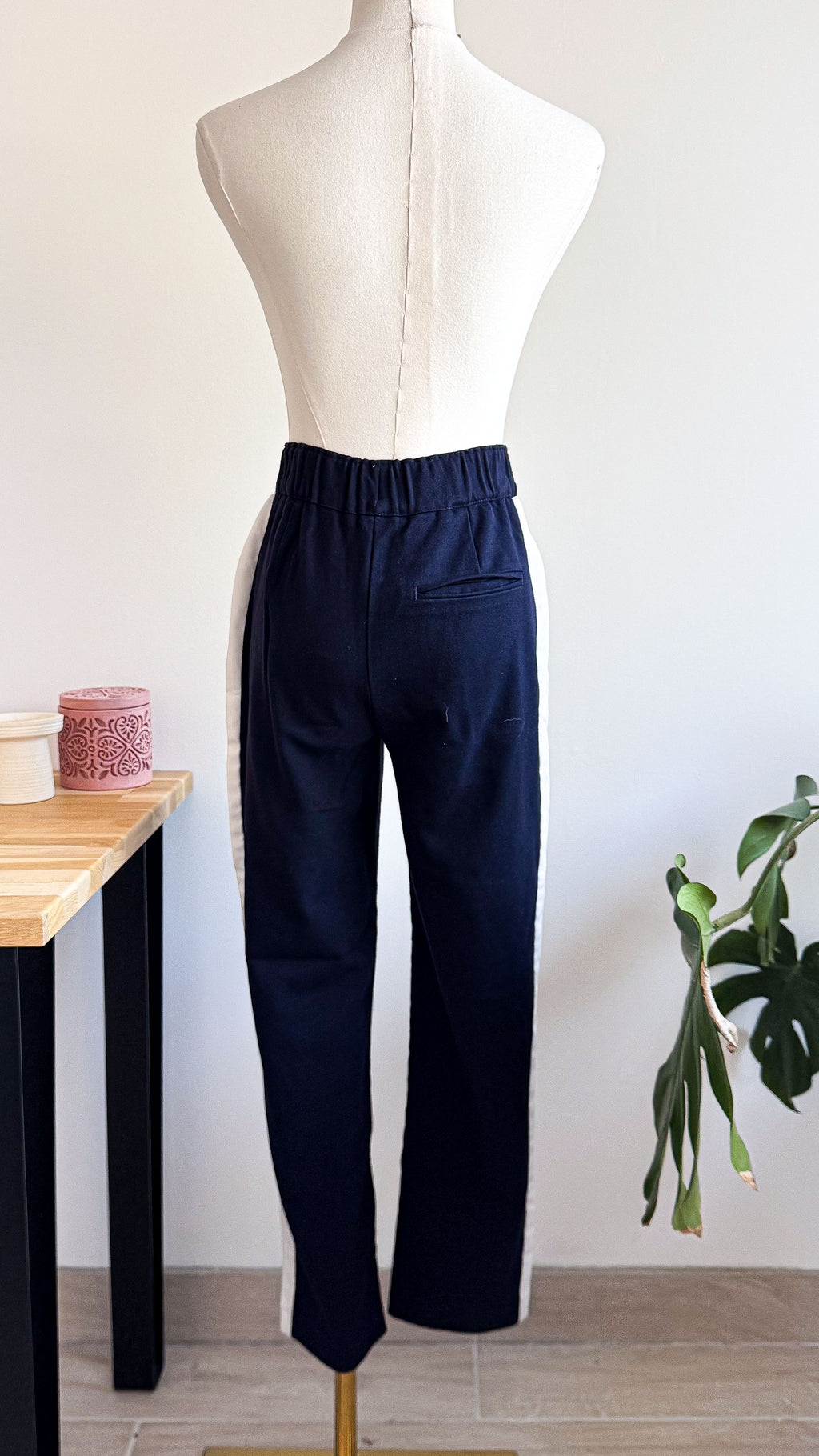 Pantalon fluide bande blanche jogging habillé XS - Zara