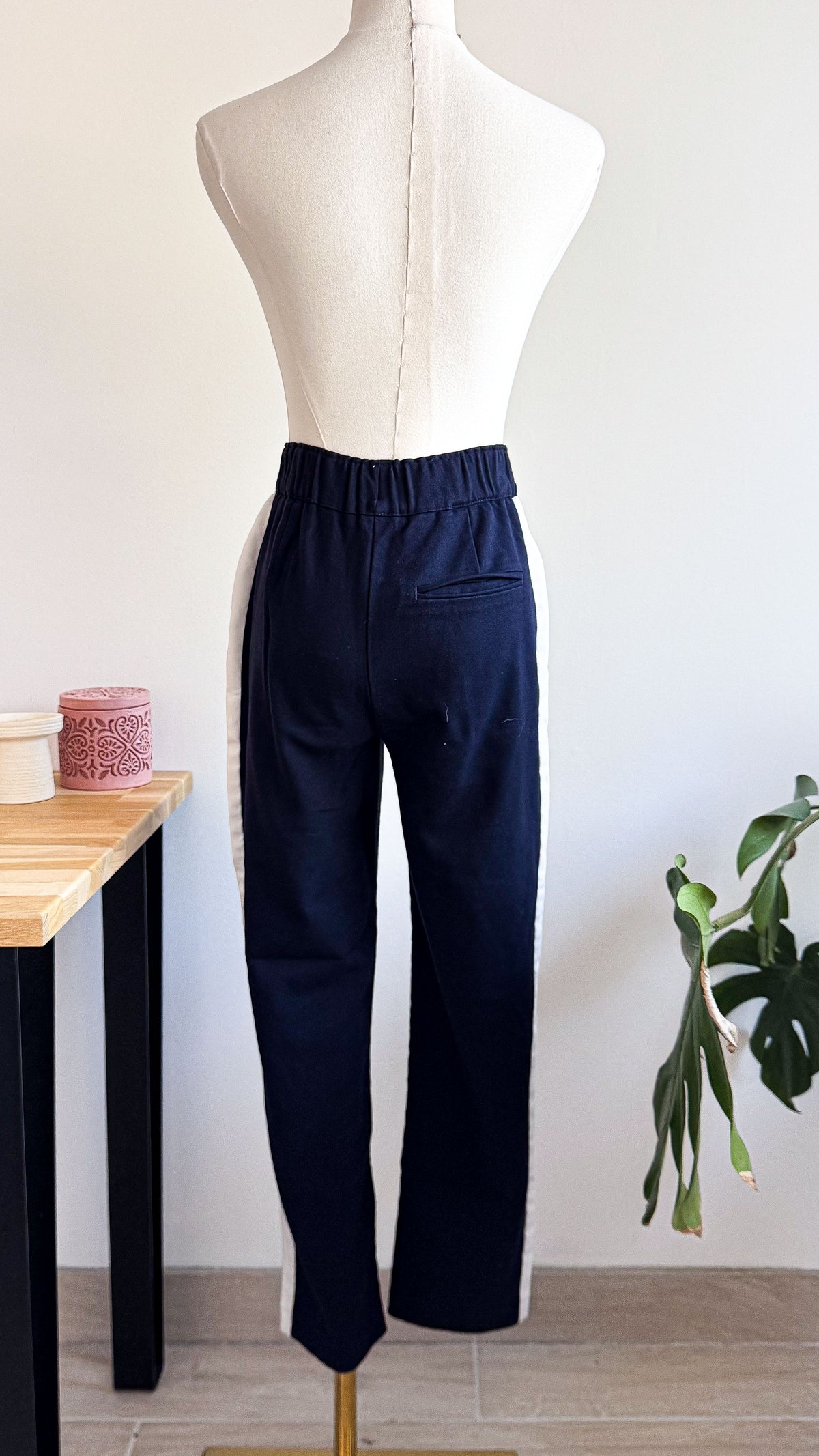 Pantalon fluide bande blanche jogging habillé XS - Zara