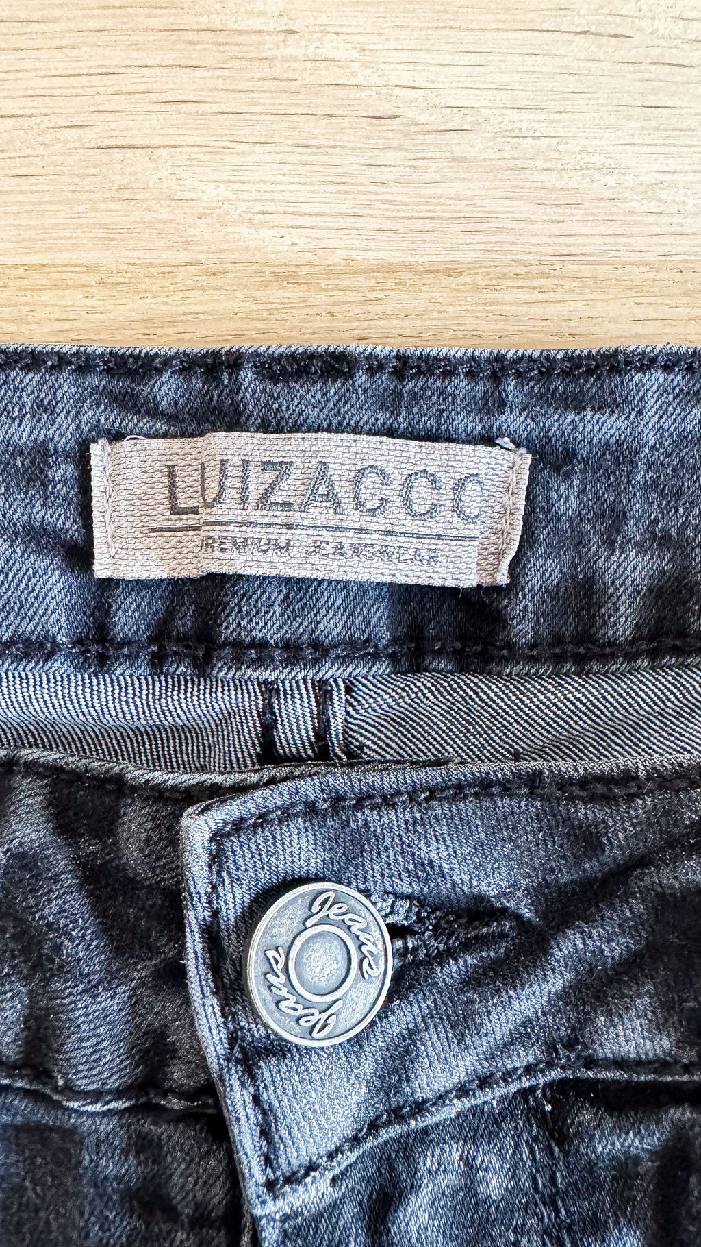 Jean noir droit taille haute 38 - Luizacco
