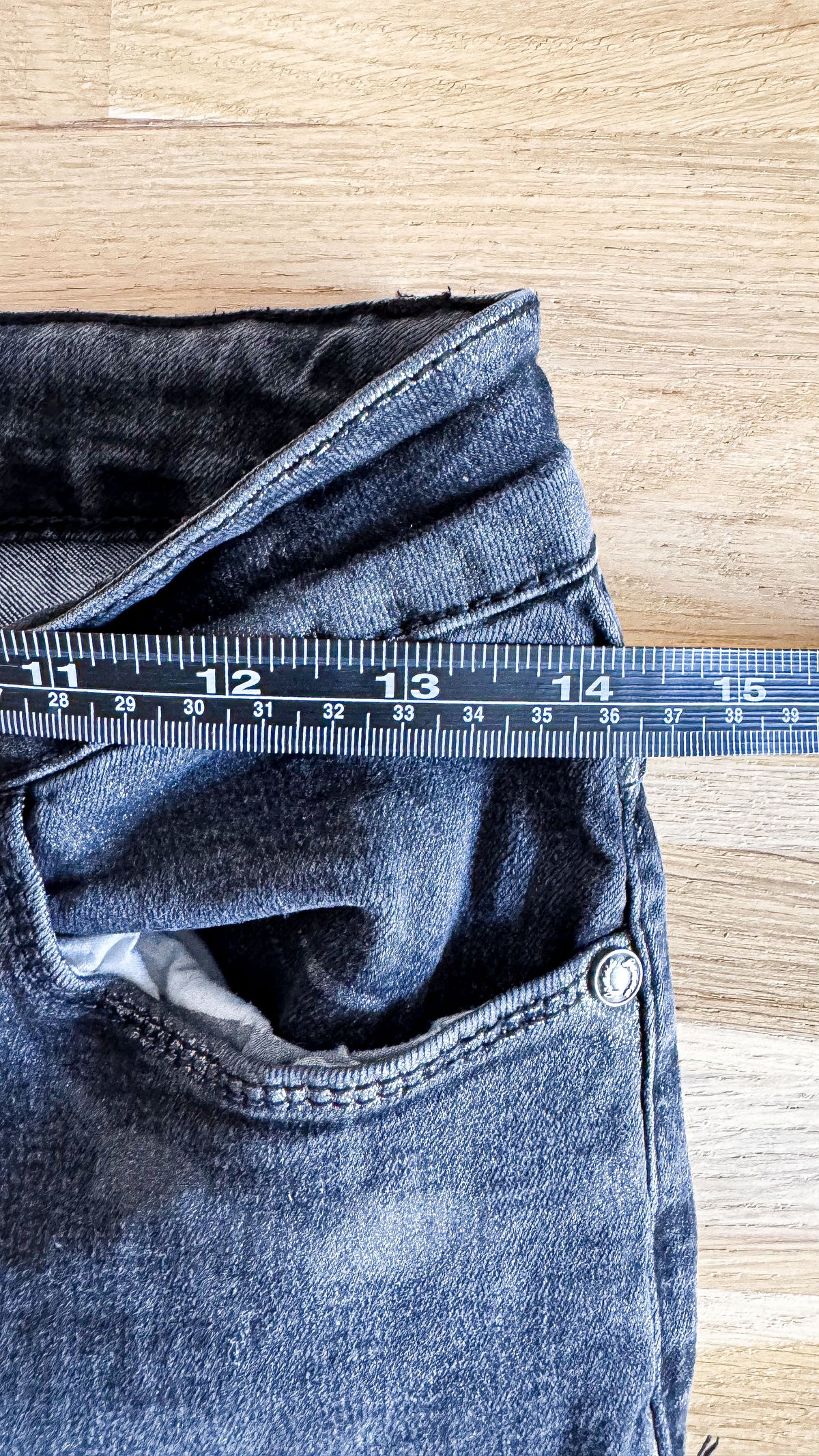 Jean noir droit taille haute 38 - Luizacco