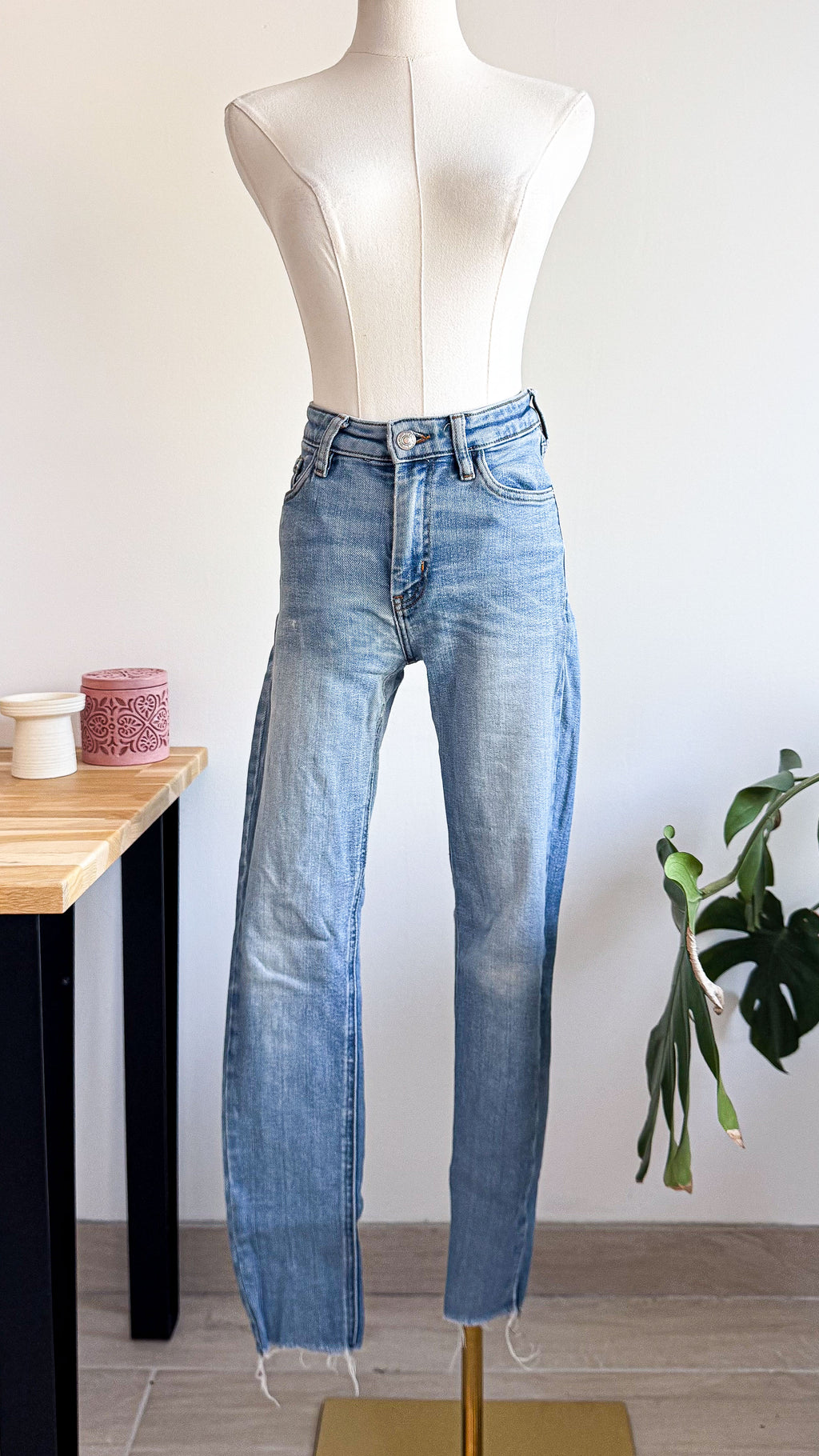 Jean Isa taille haute délavé clair 36 - Mango