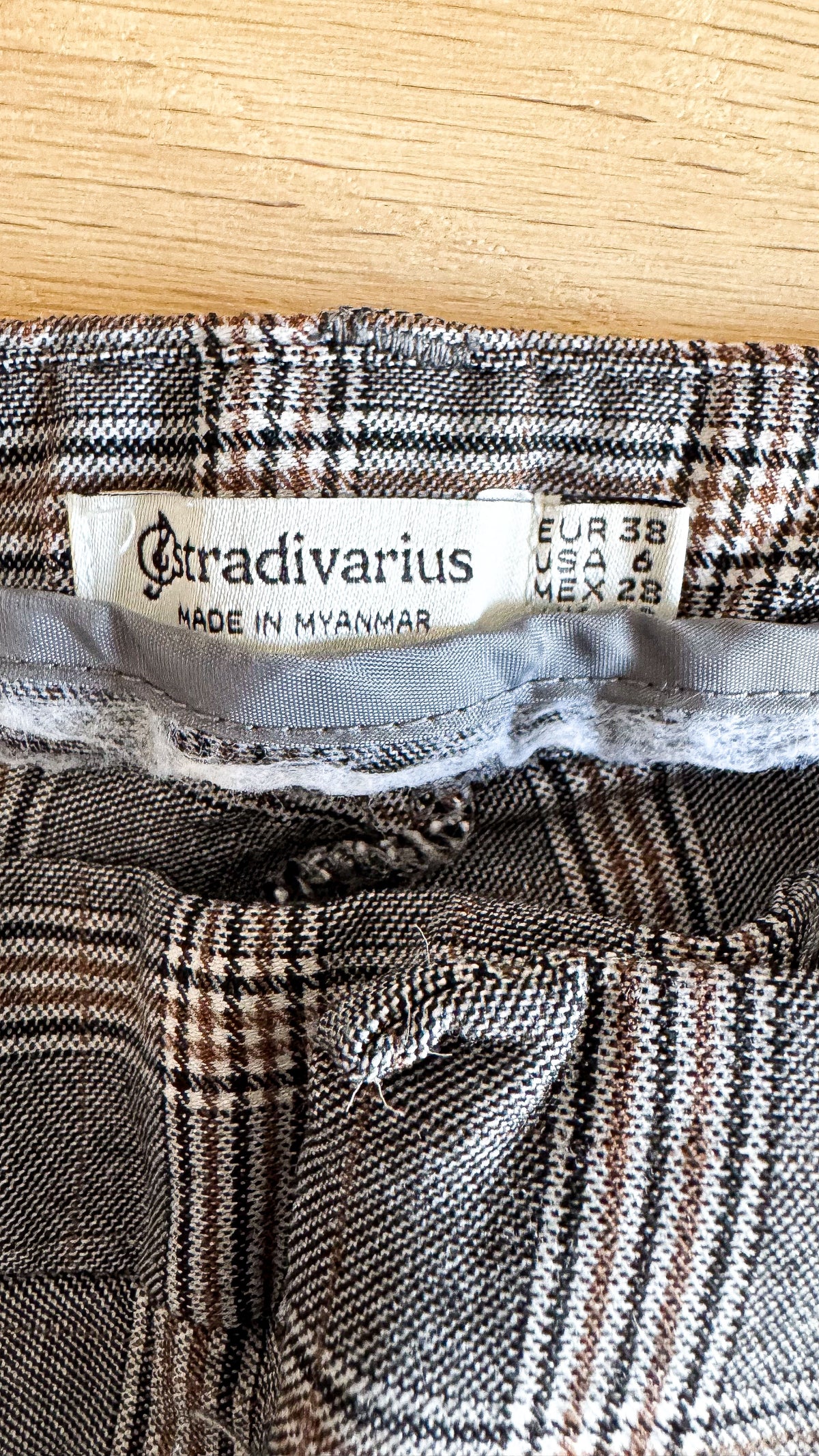 Pantalon carreaux évasé 38 - Stradivarius