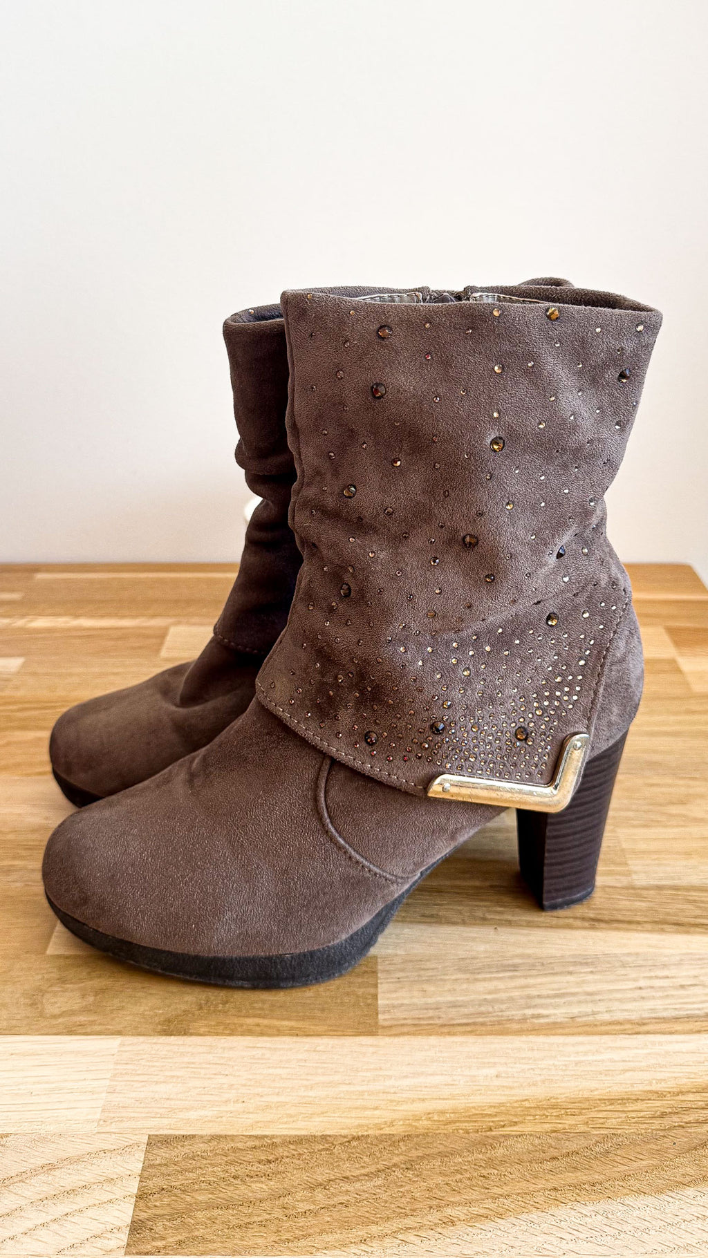 Bottines daim taupe strass plissées 38 - Tulipano