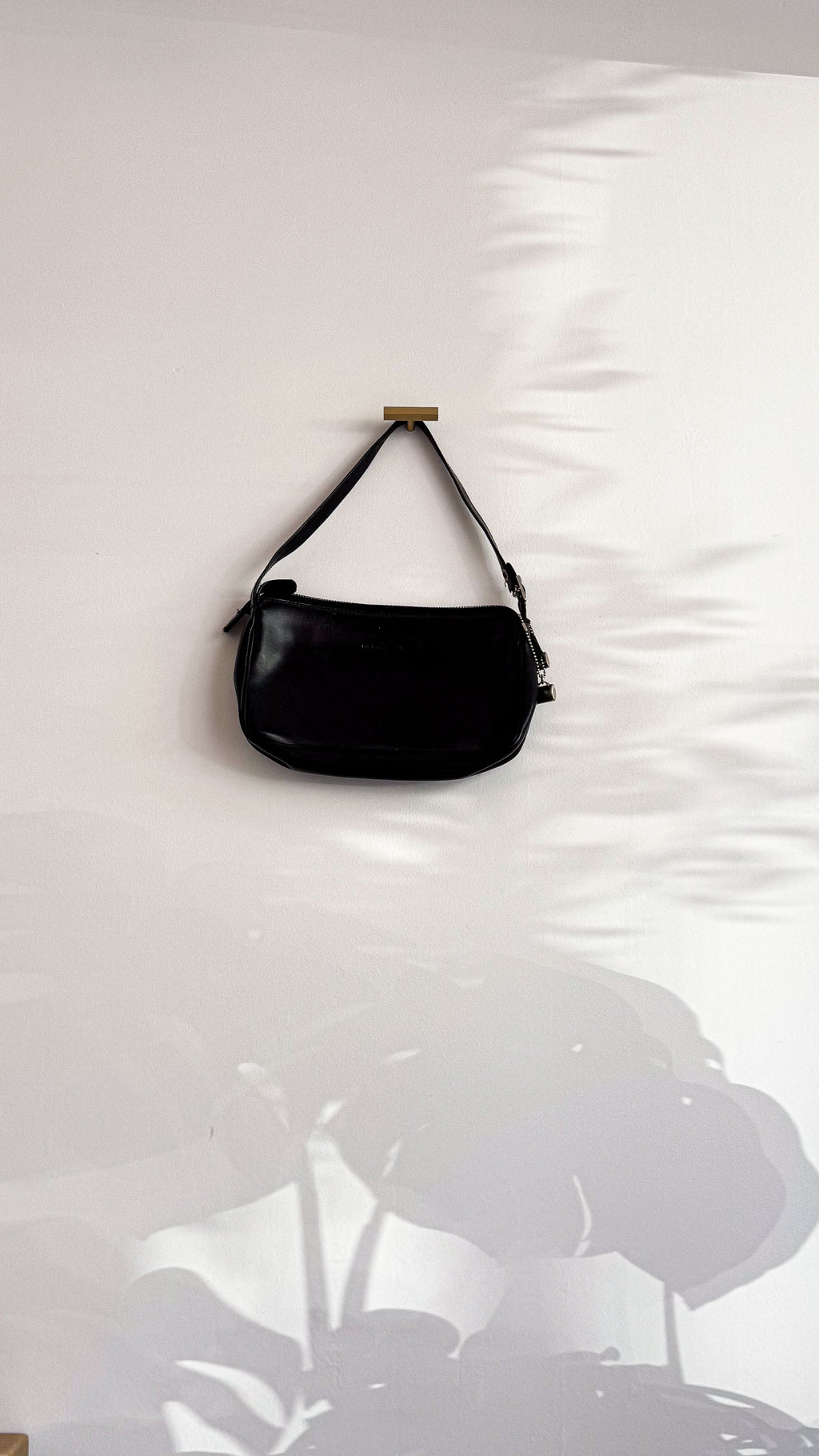 Sac baguette cuir noir rayures - La Bagagerie