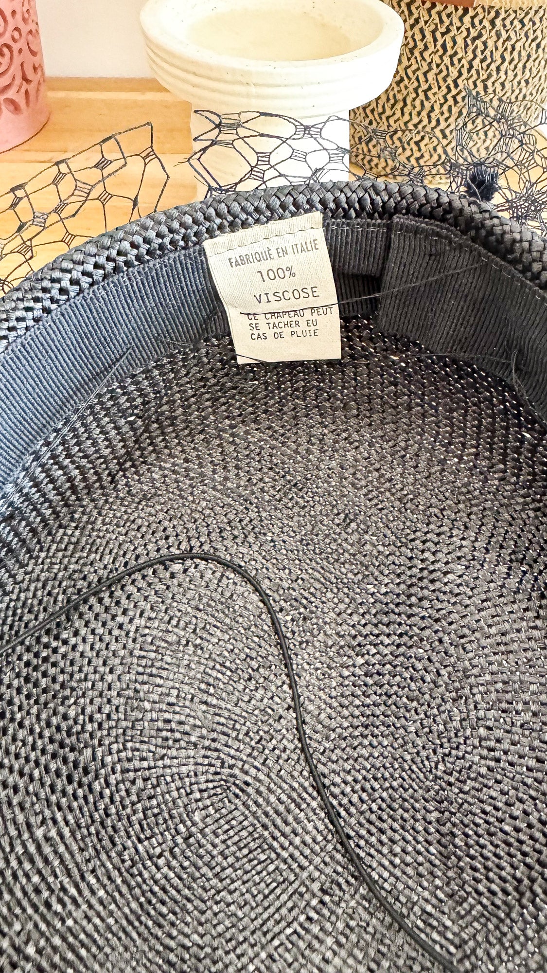 Chapeau cocktail voilette noir vintage fabriqué Italie