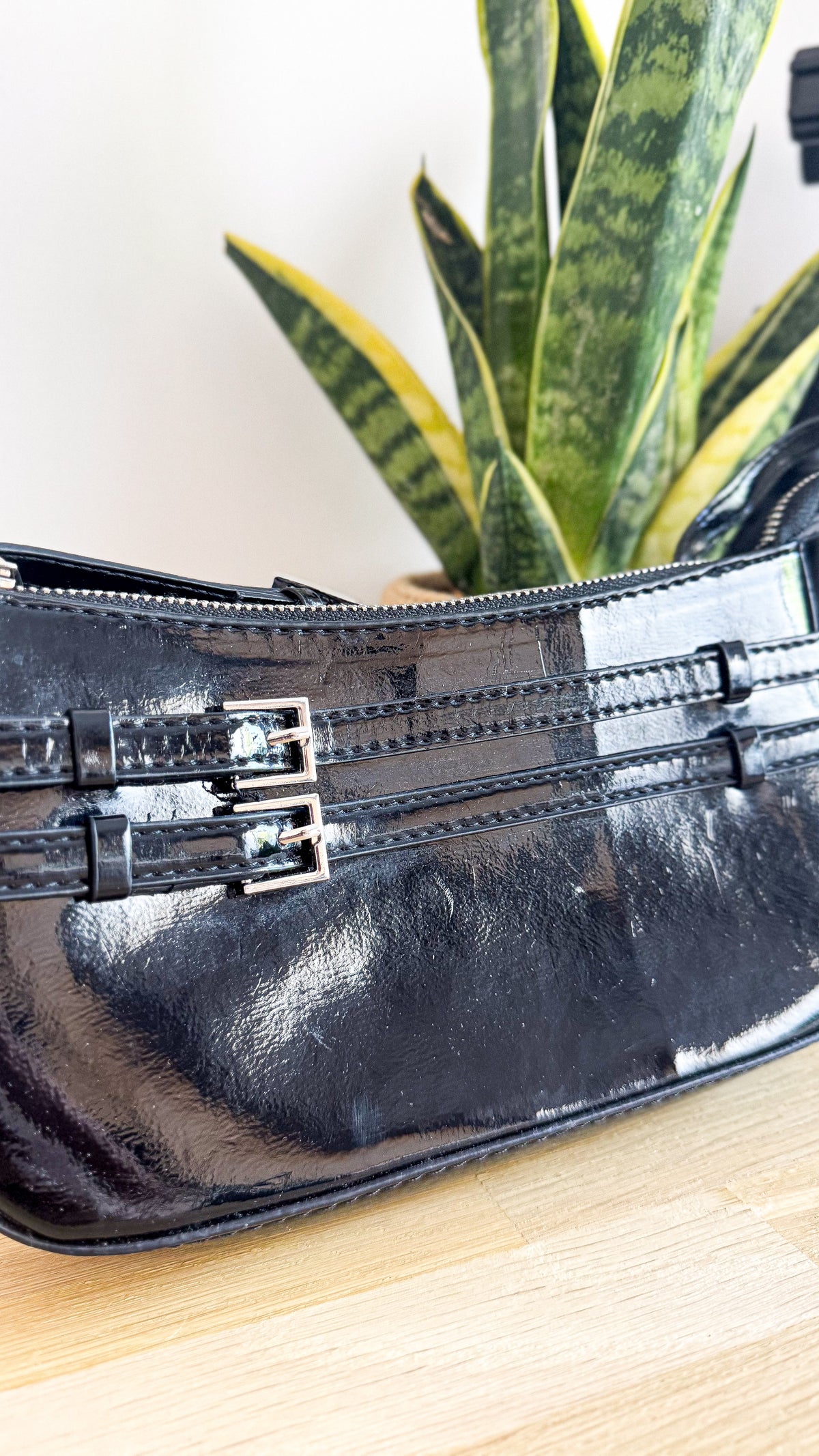 Petit sac Y2K noir vernis Viva Couture vintage baguette